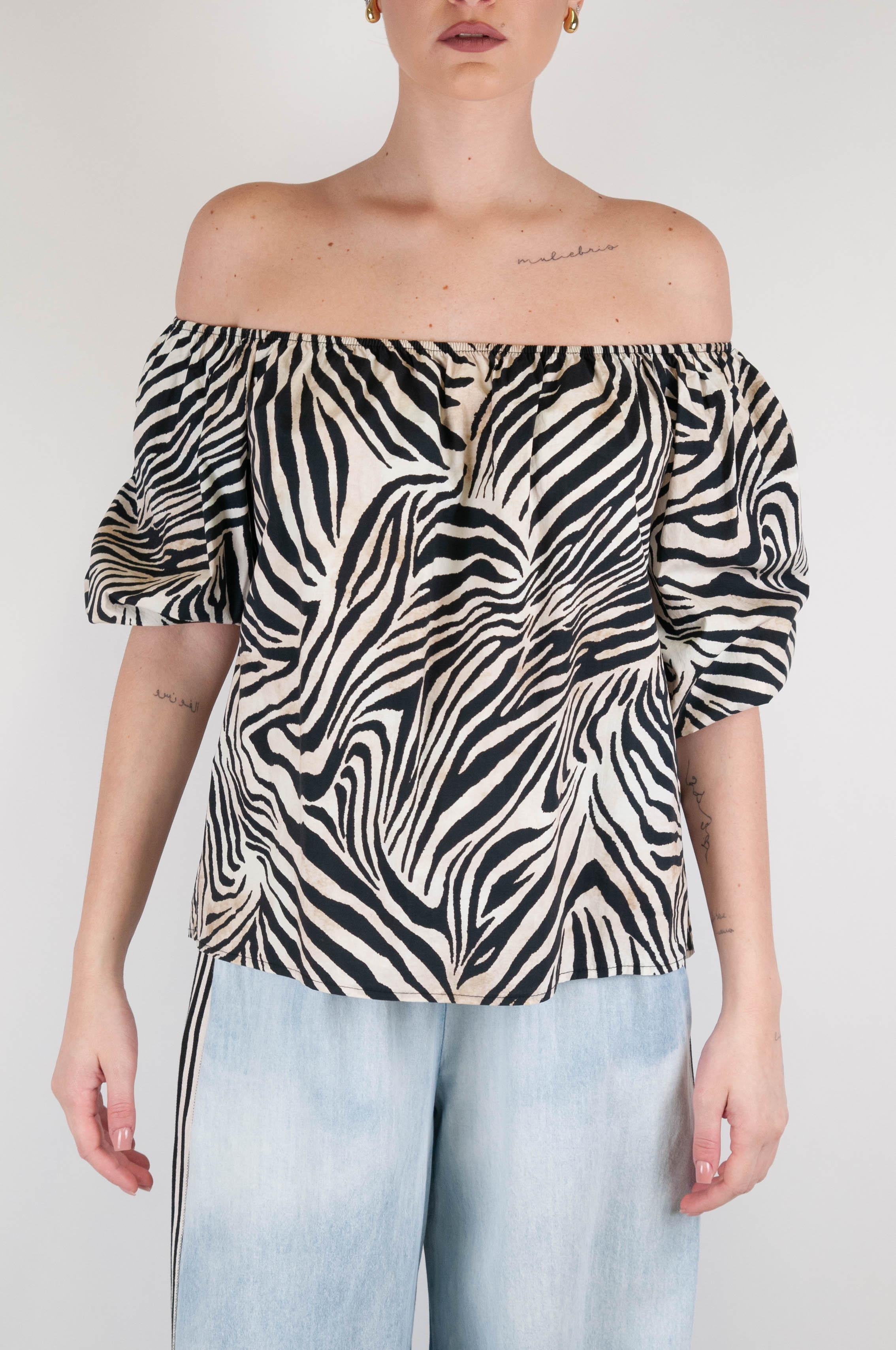 Tension in - Zebra animal print top with shiffer neckline