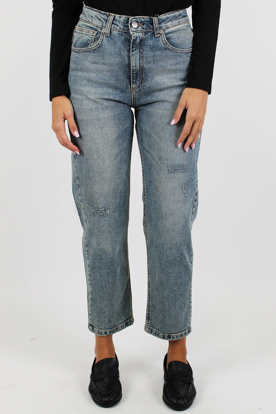 Jeans regular crop lavaggio intermedio con abrasioni modello Louis