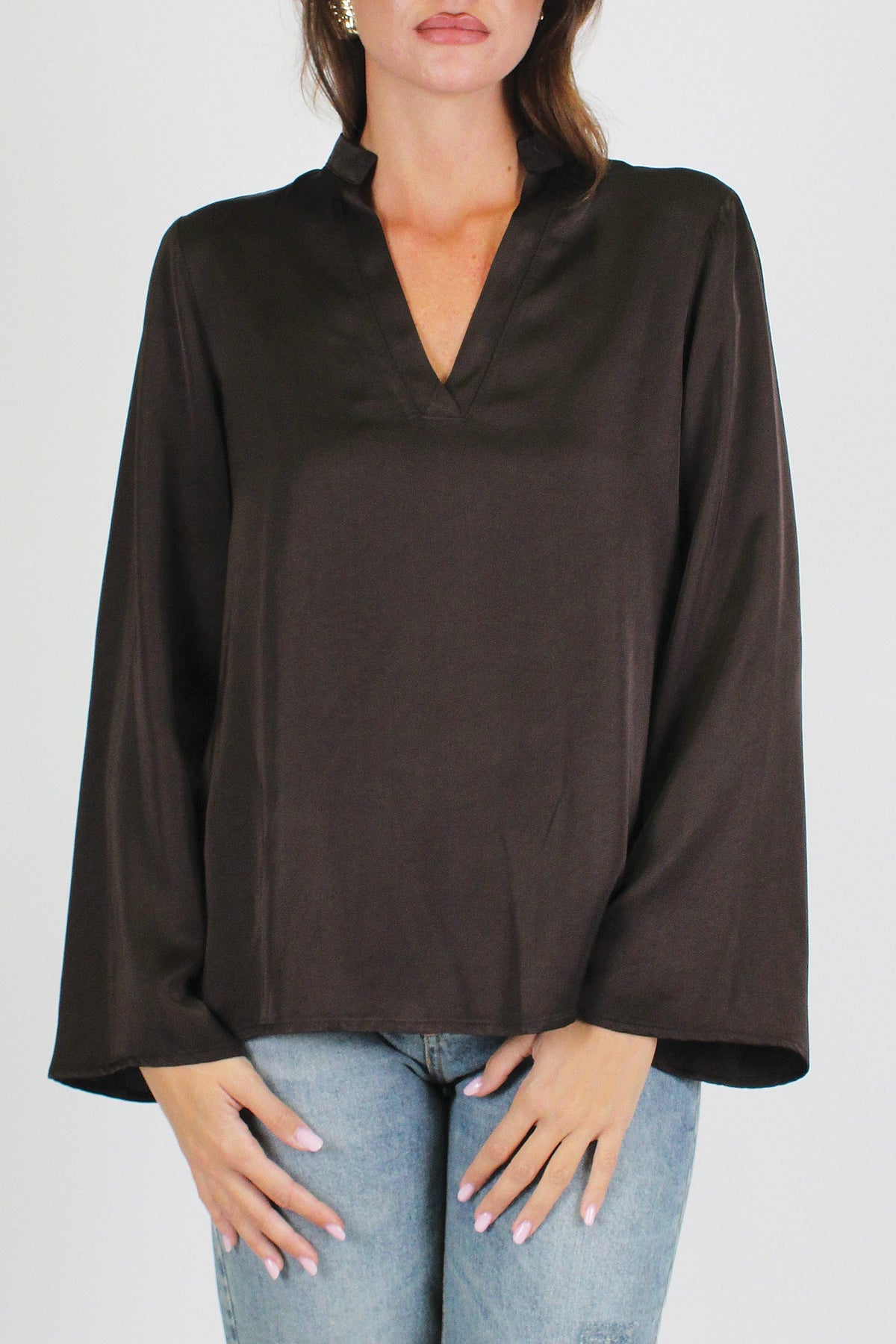 Tensione in - Blusa scollo a V in viscosa