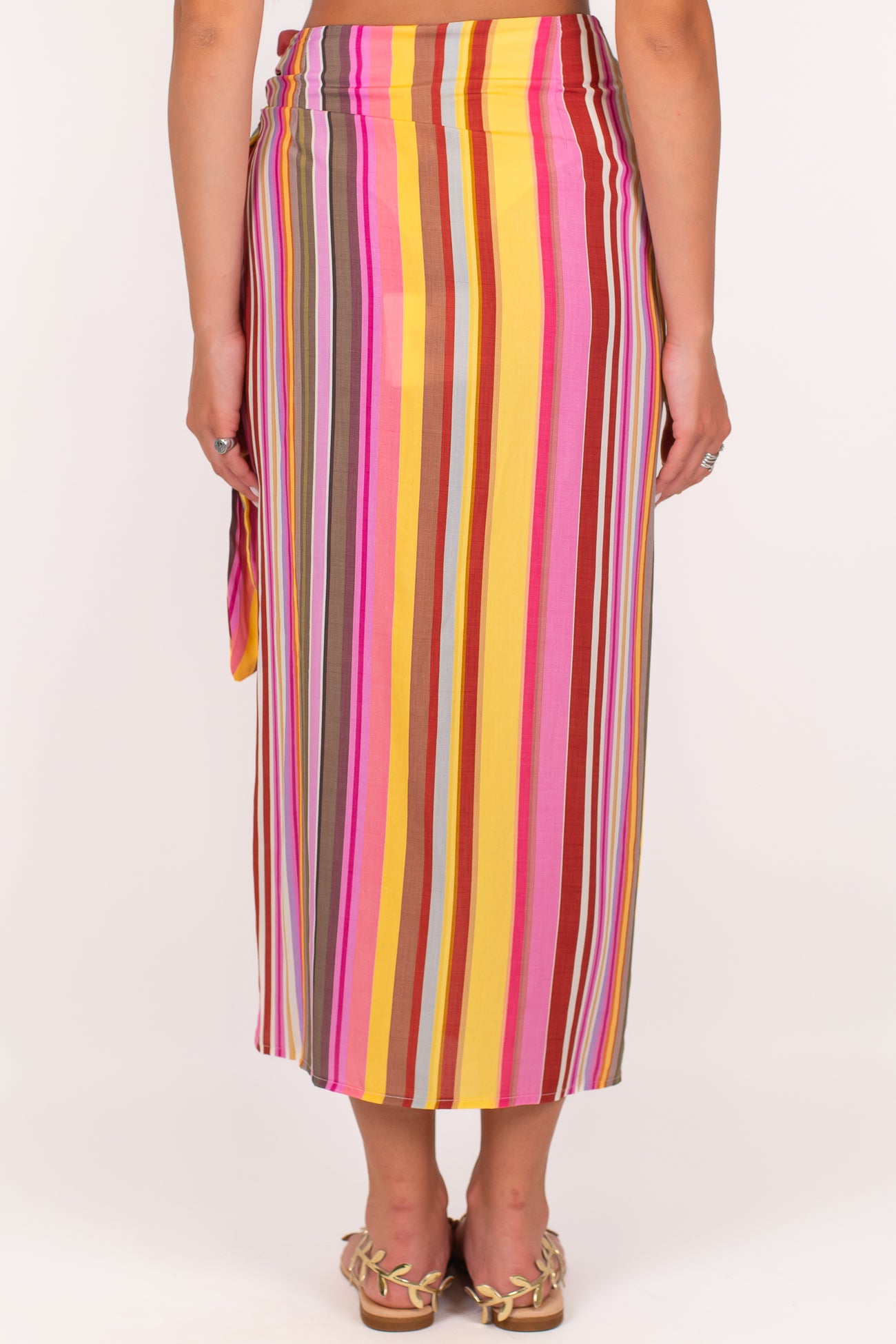 Tensione in - Gonna pareo fantasia a righe multicolor in viscosa leggera