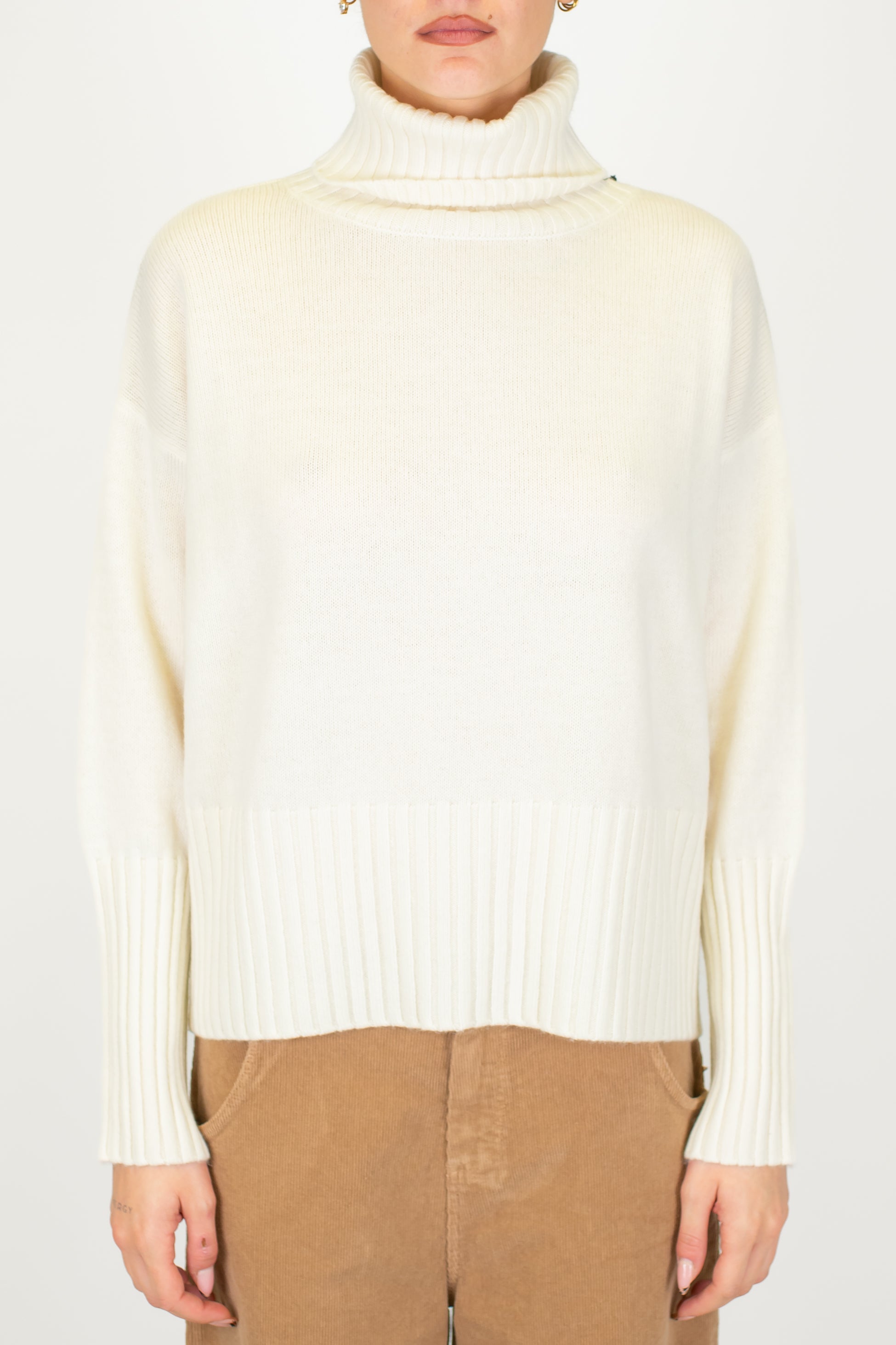 Tensione in - Dolcevita 100% lana