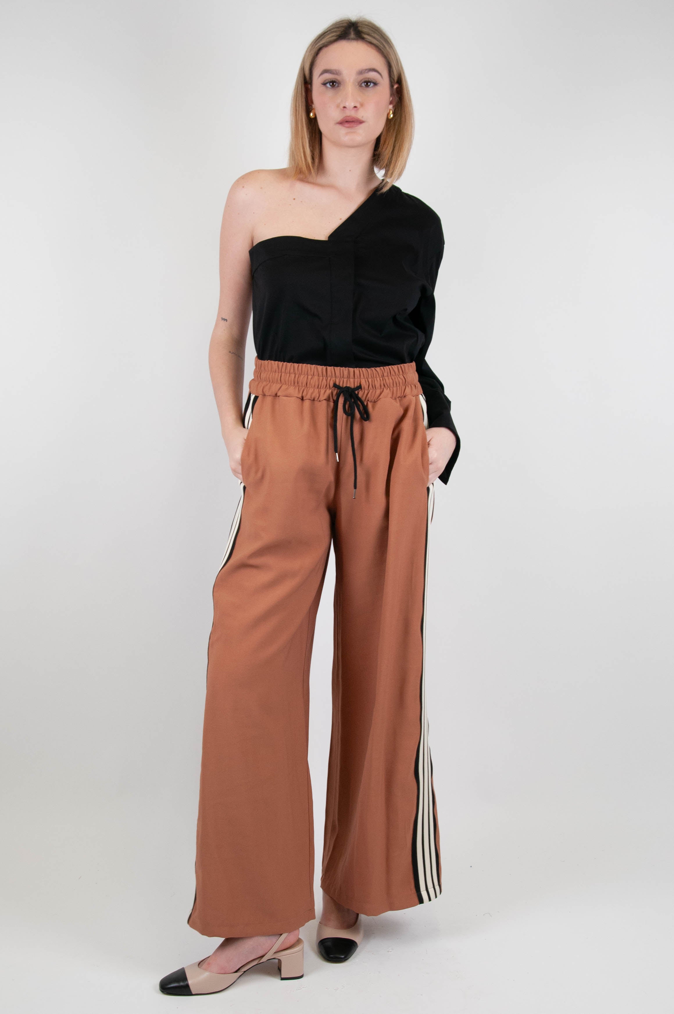 Tension in - Palazzo trousers with contrasting side bands
