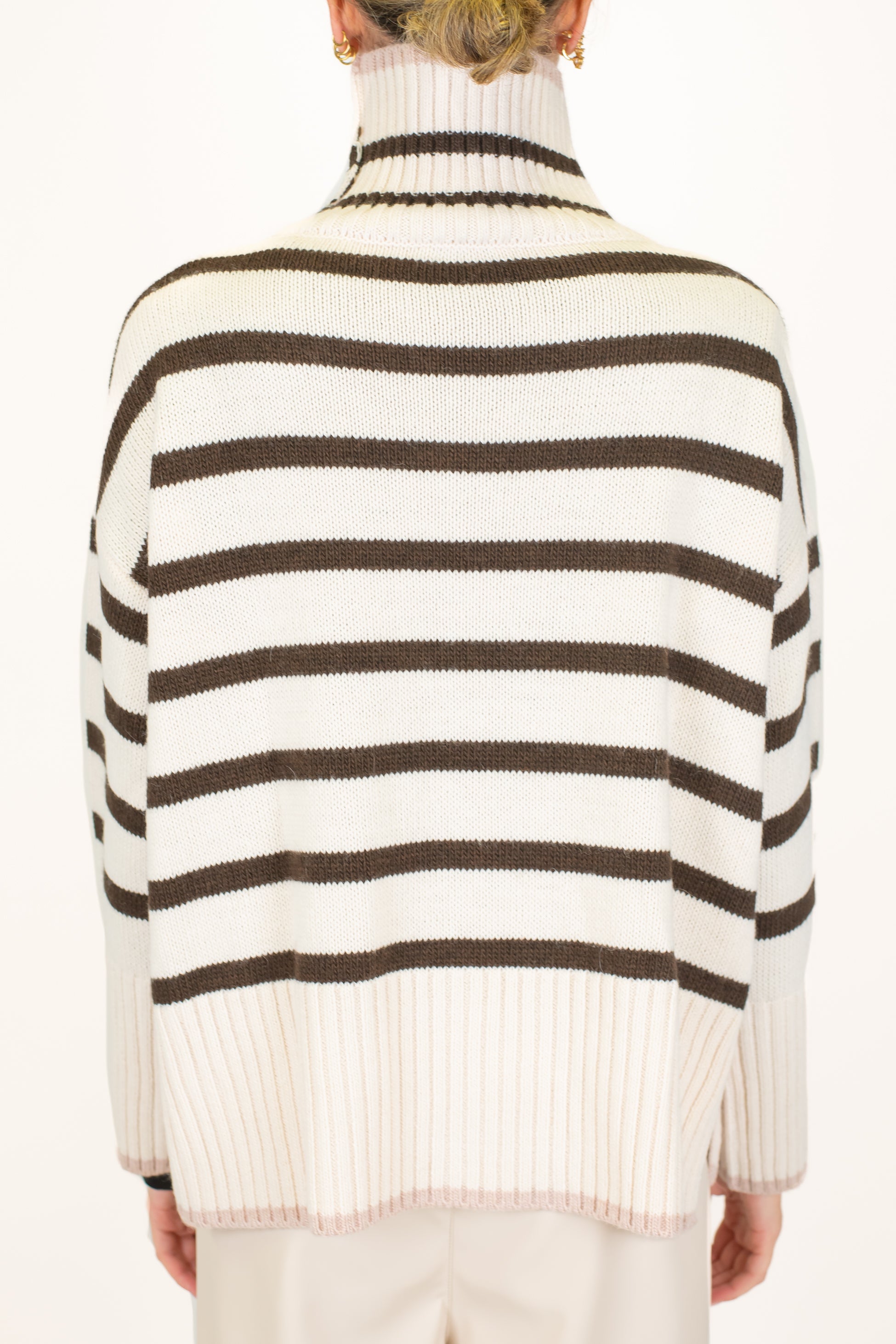 Motel - Lupetto over fantasia a righe in misto lana con fondo a contrasto