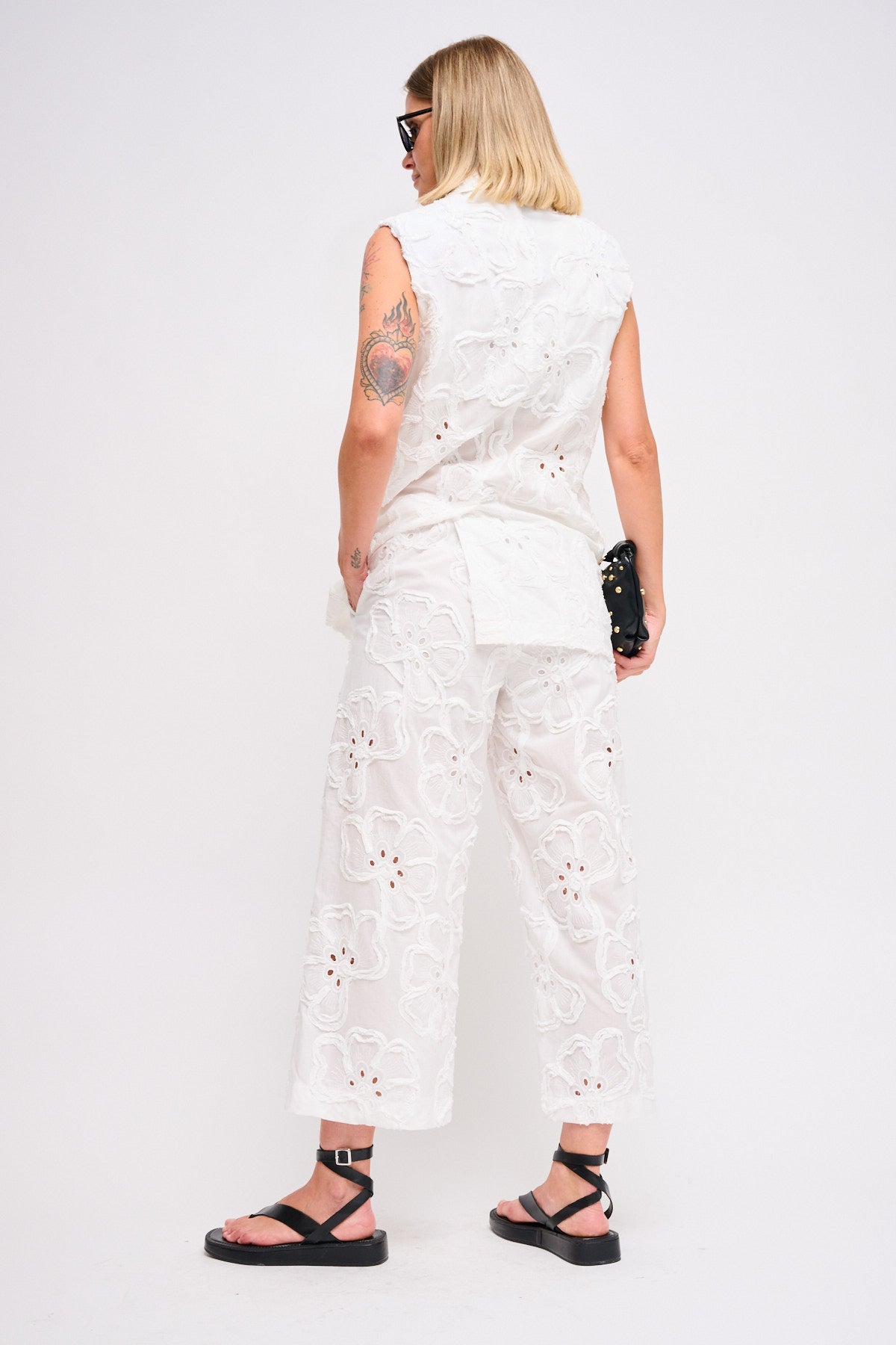 Maryley - Pantalone regular in pizzo sangallo con elastico sul retro