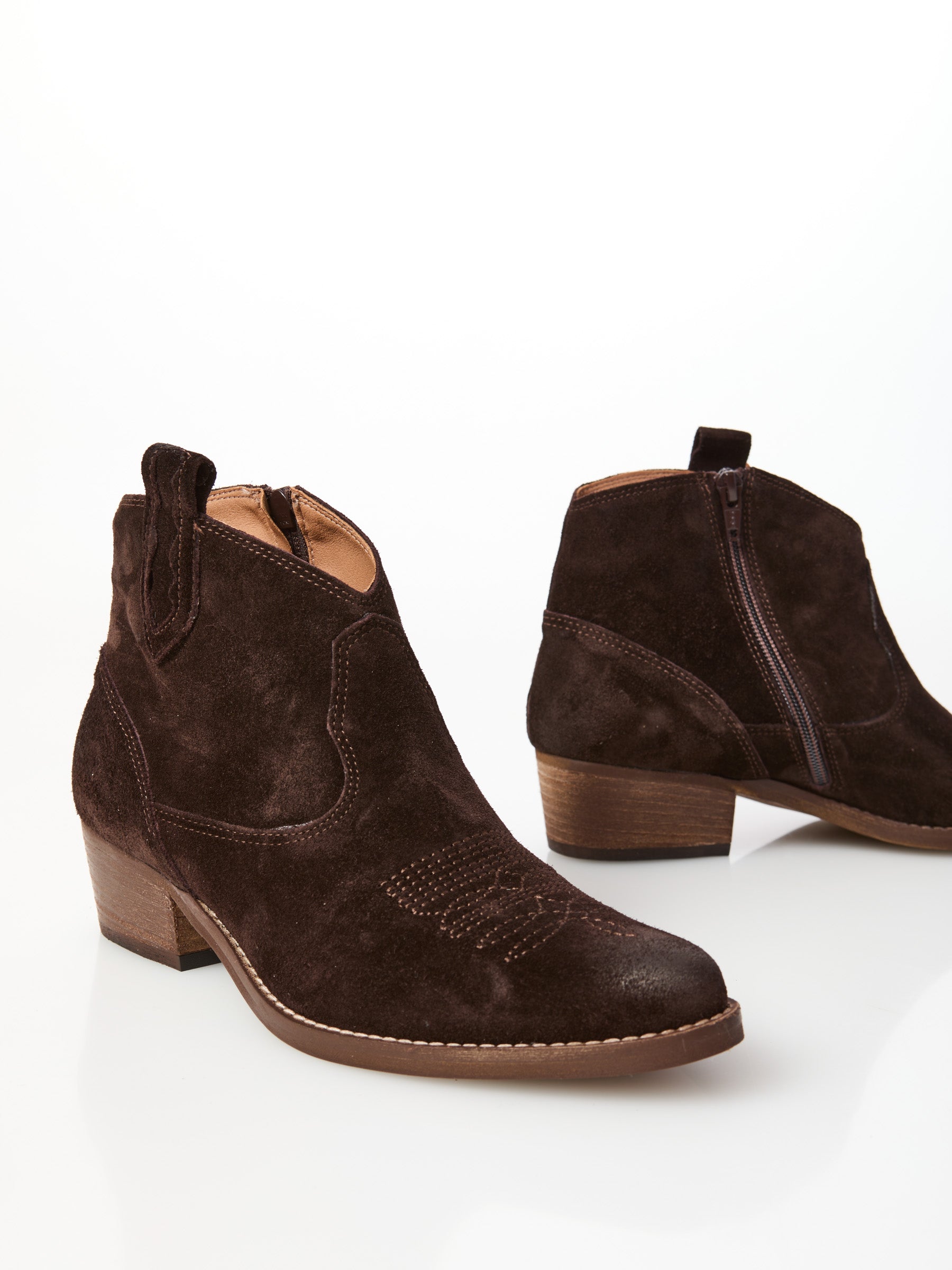 Ovyé - Texano in camoscio spazzolato con zip laterale