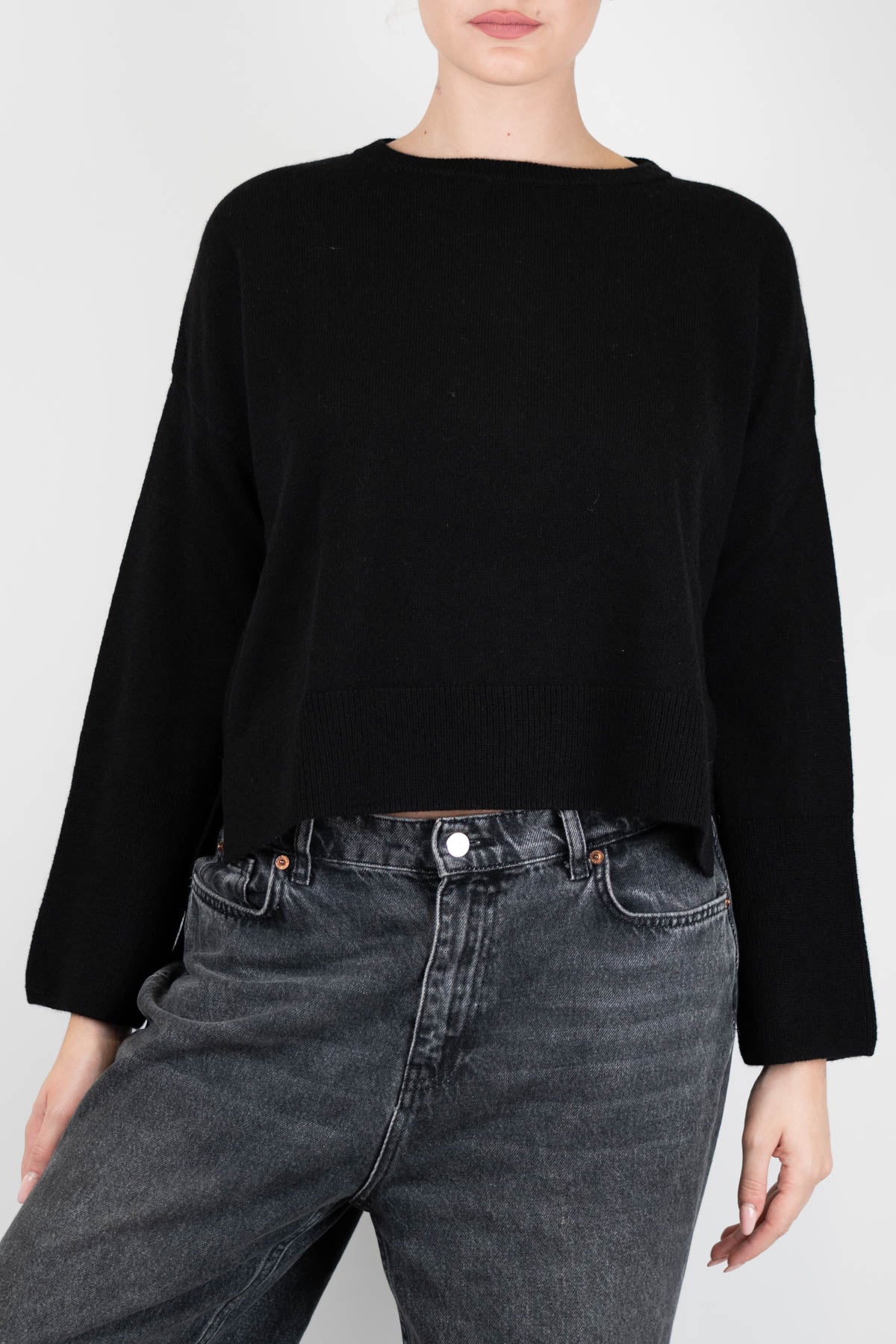 Tensione in - Maglia girocollo crop in 100% puro cashmere