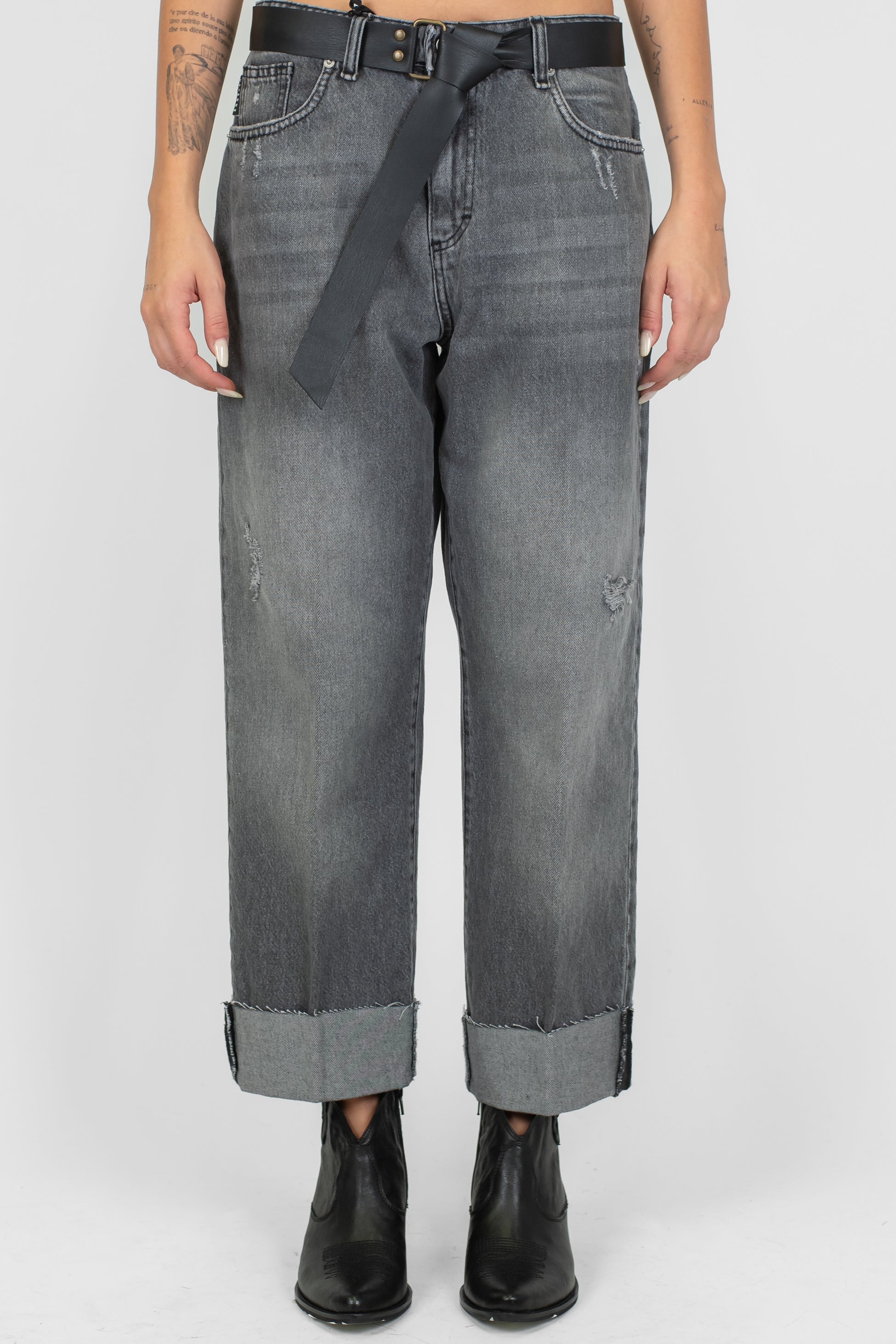 Haveone - Jeans modello Mandy lavaggio scuro con risvolto ampio sul fondo