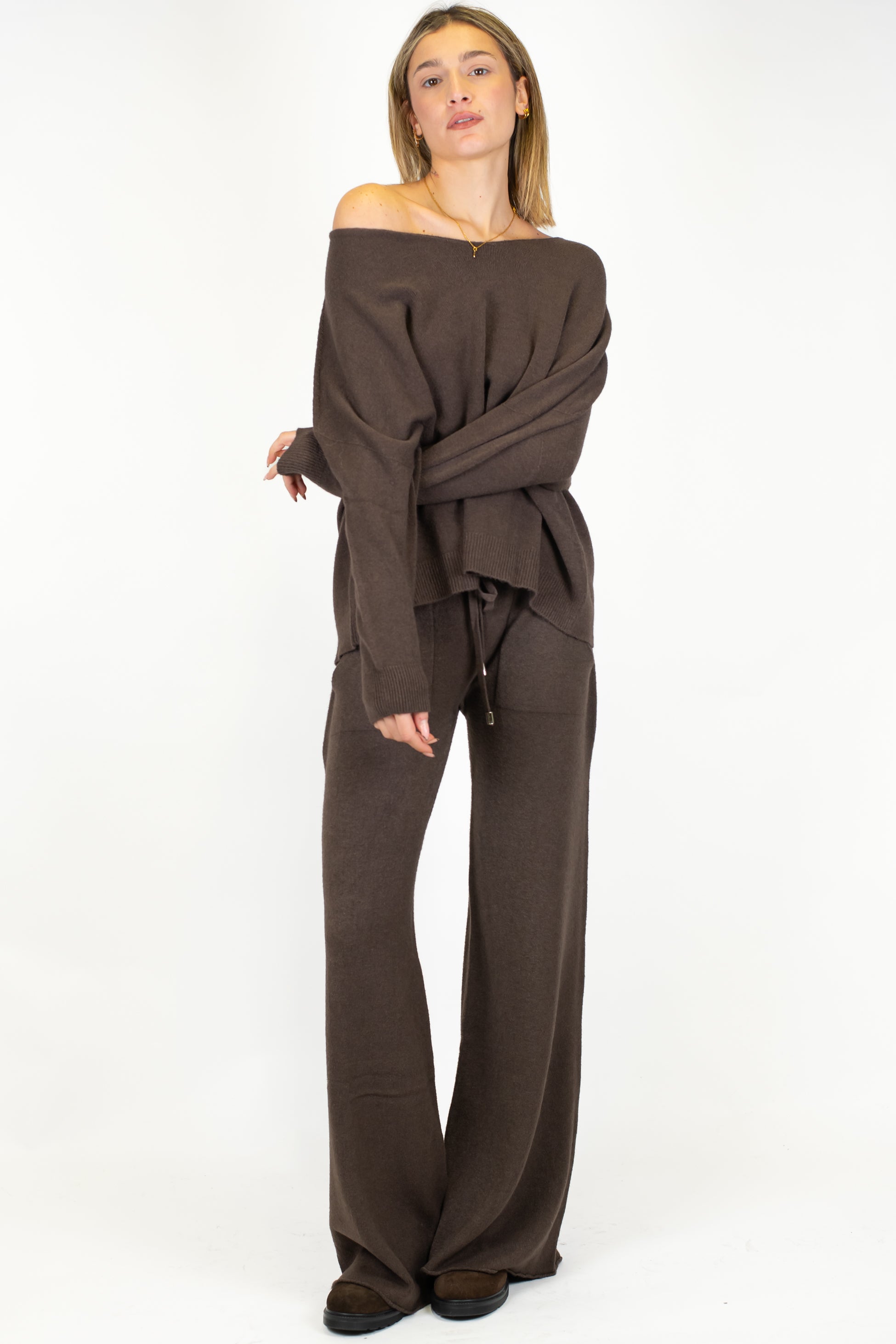 Haveone - Coordinato maglia scollo v e pantalone palazzo con elastico in vita