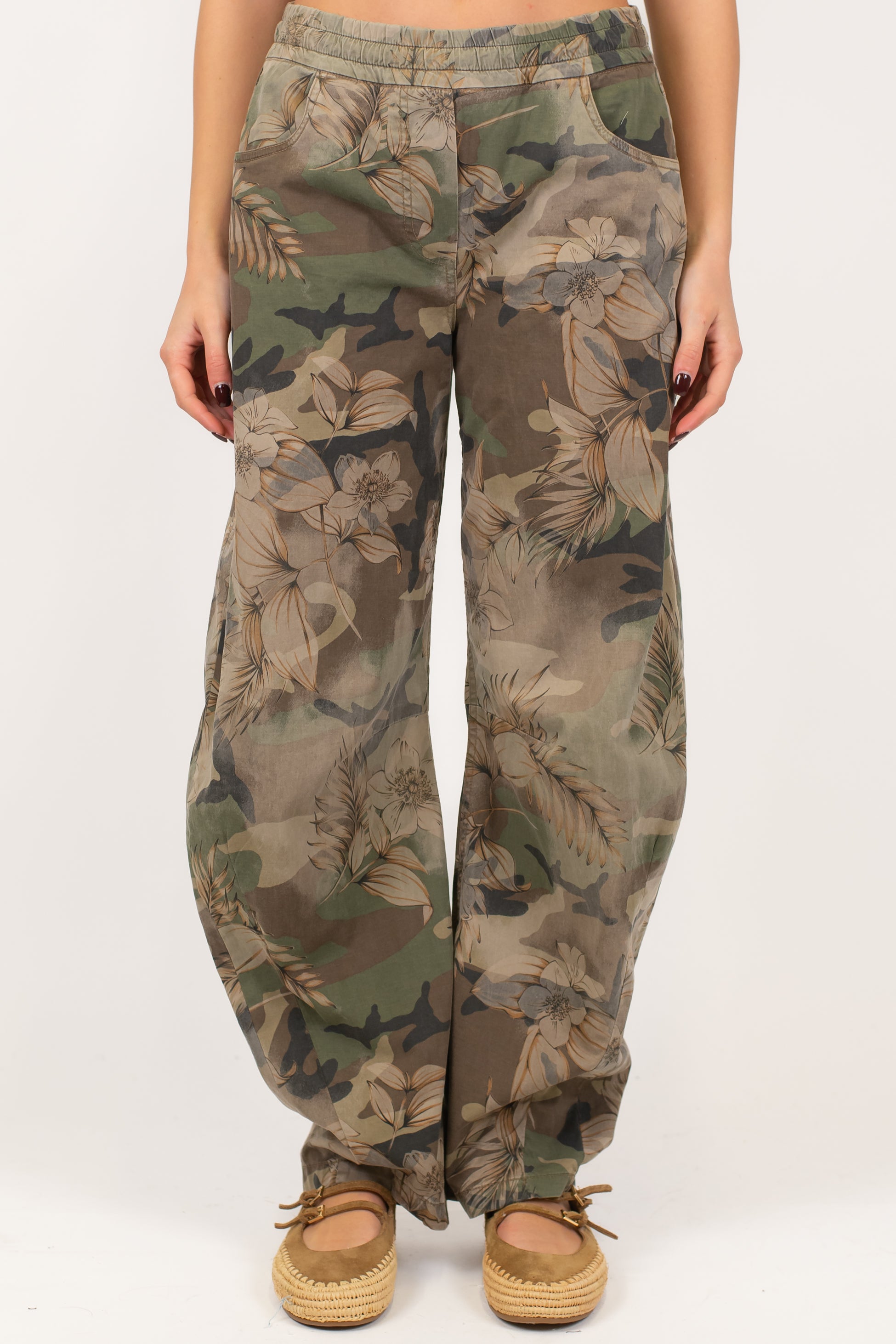 Motel - Pantalone balloon fantasia camouflage floreale con elastico in vita