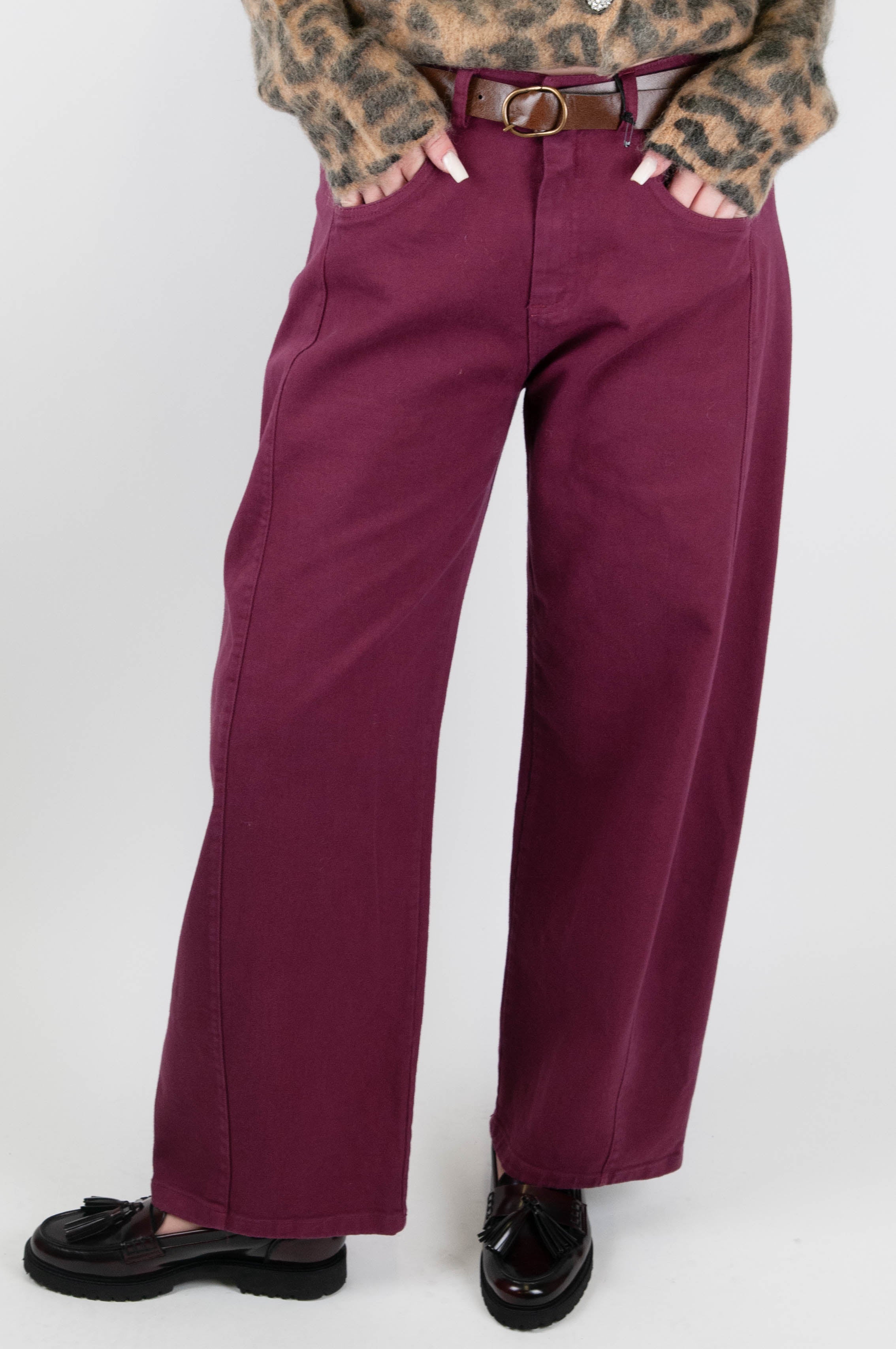 Tensione in - Pantalone regular con quattro tasche