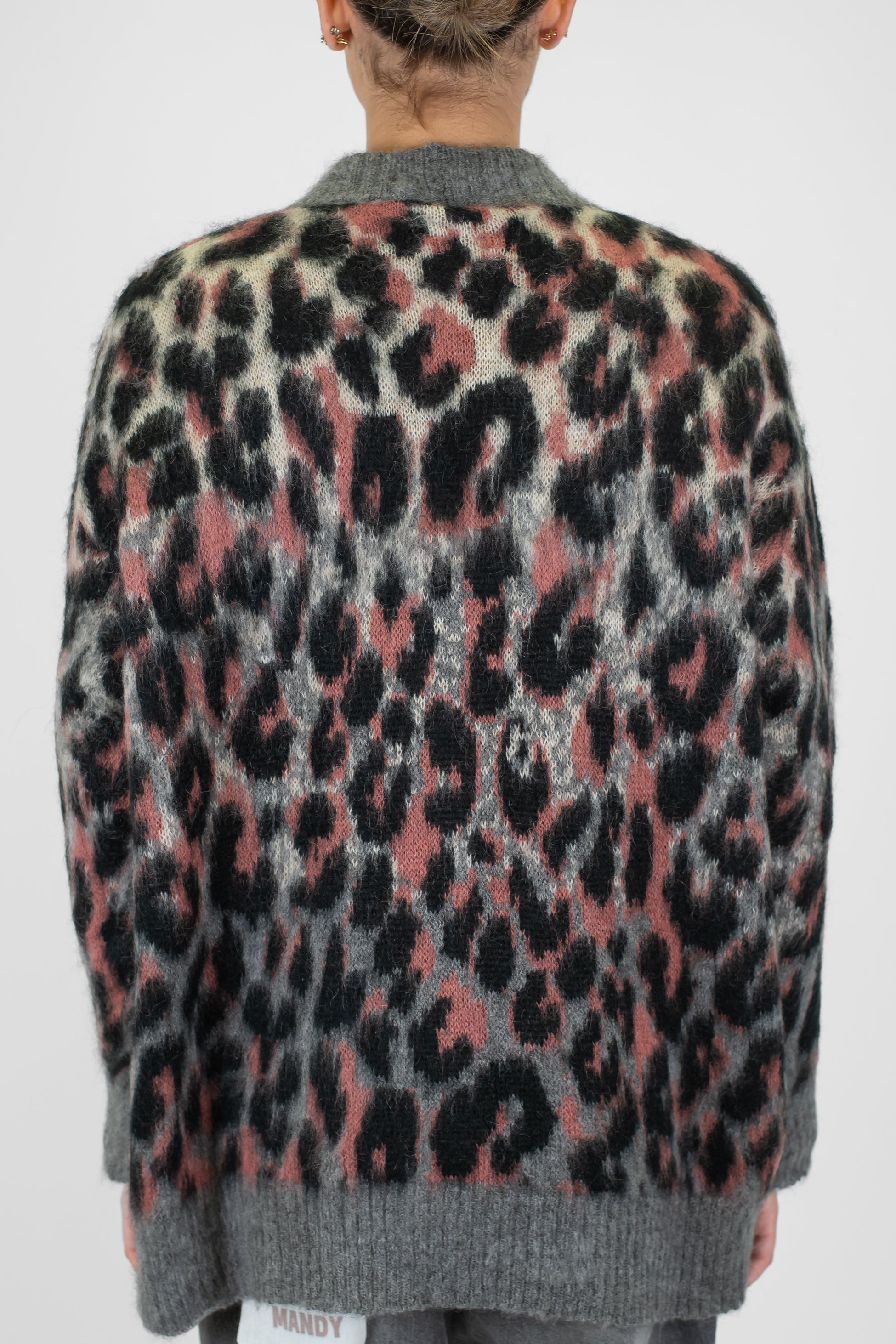 Tensione in - Cardigan over fantasia animalier con scollo a V