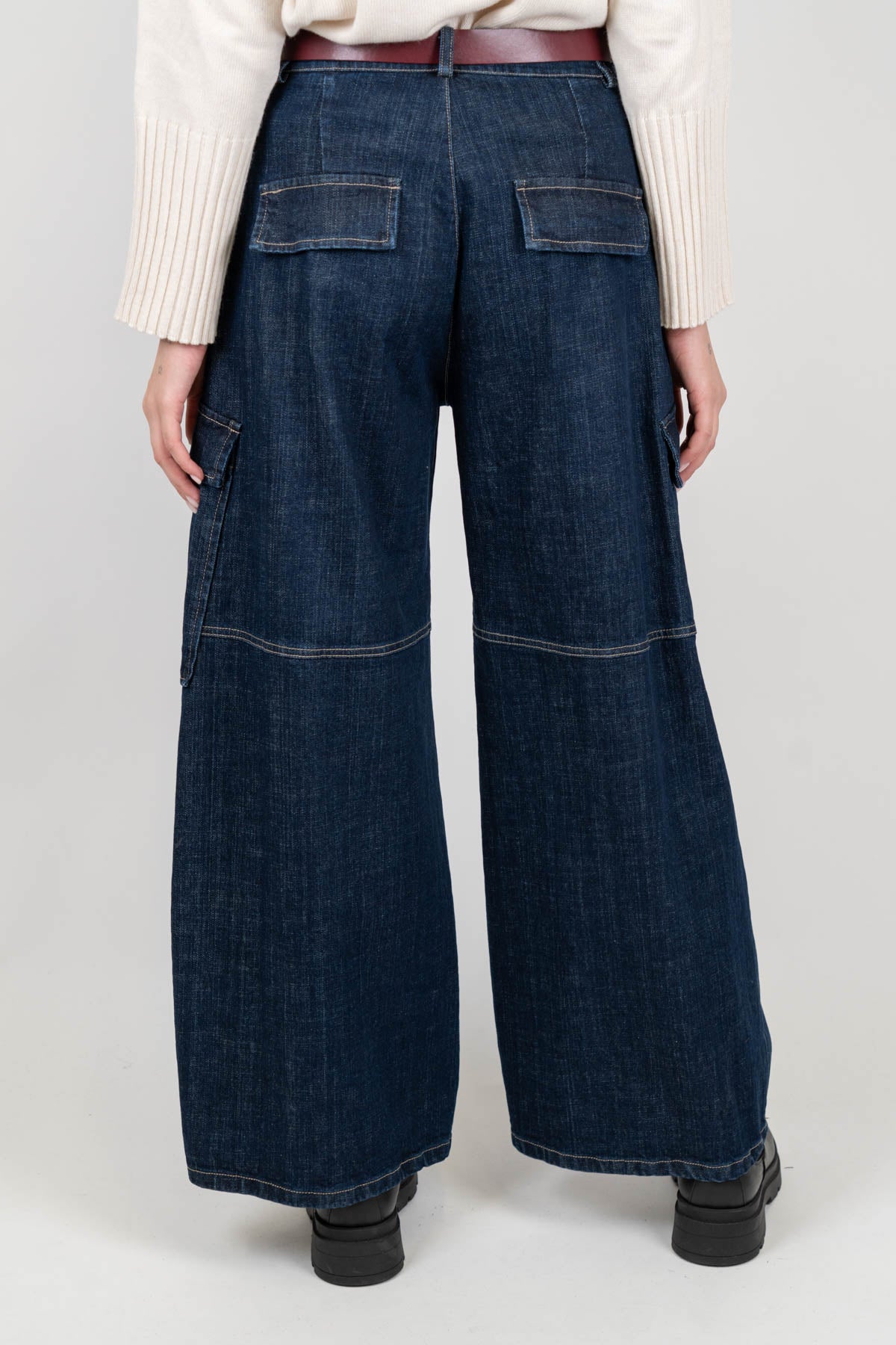 Tensione in - Jeans palazzo con tasconi