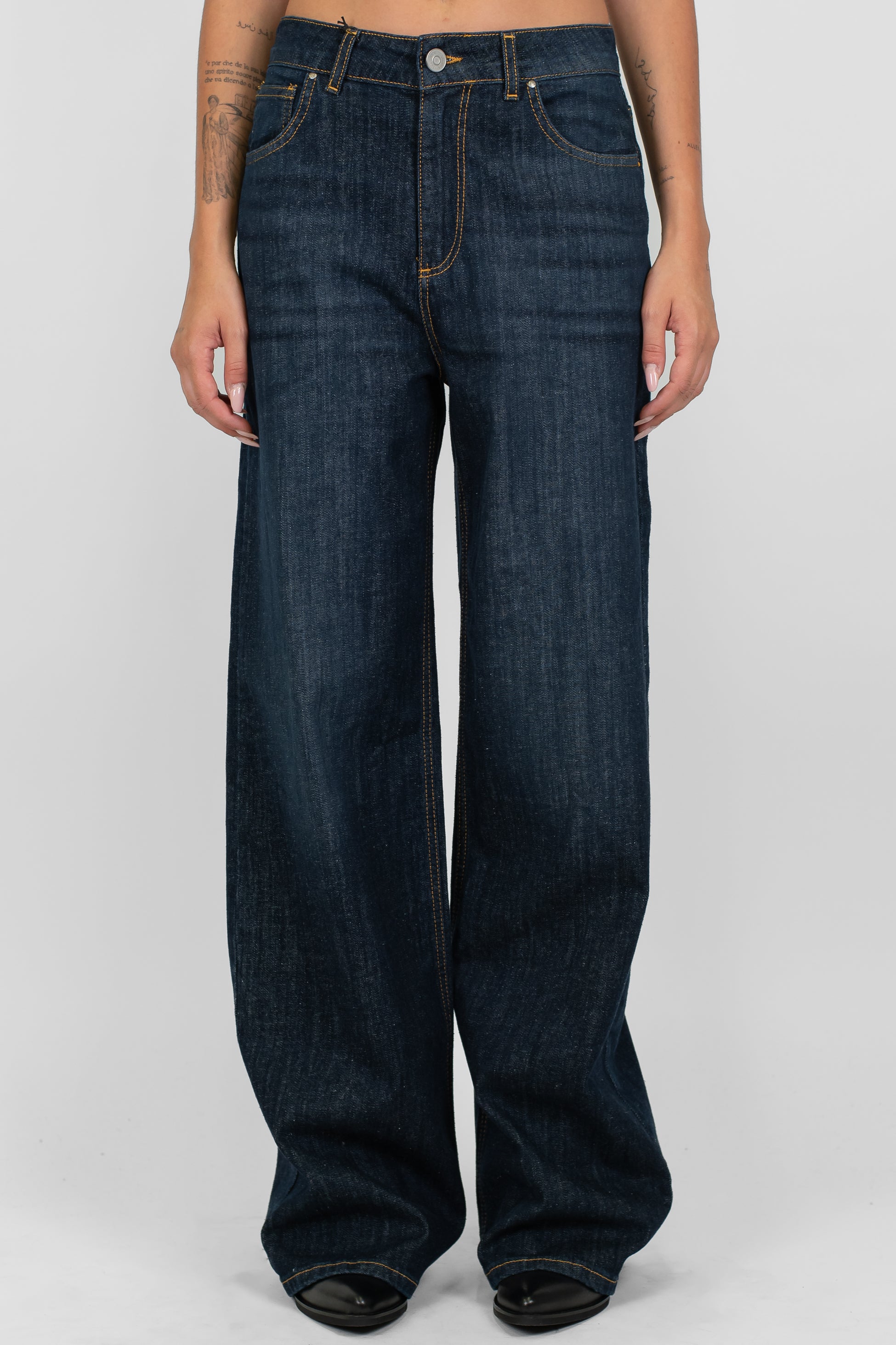 Tensione in - Jeans palazzo lavaggio scuro