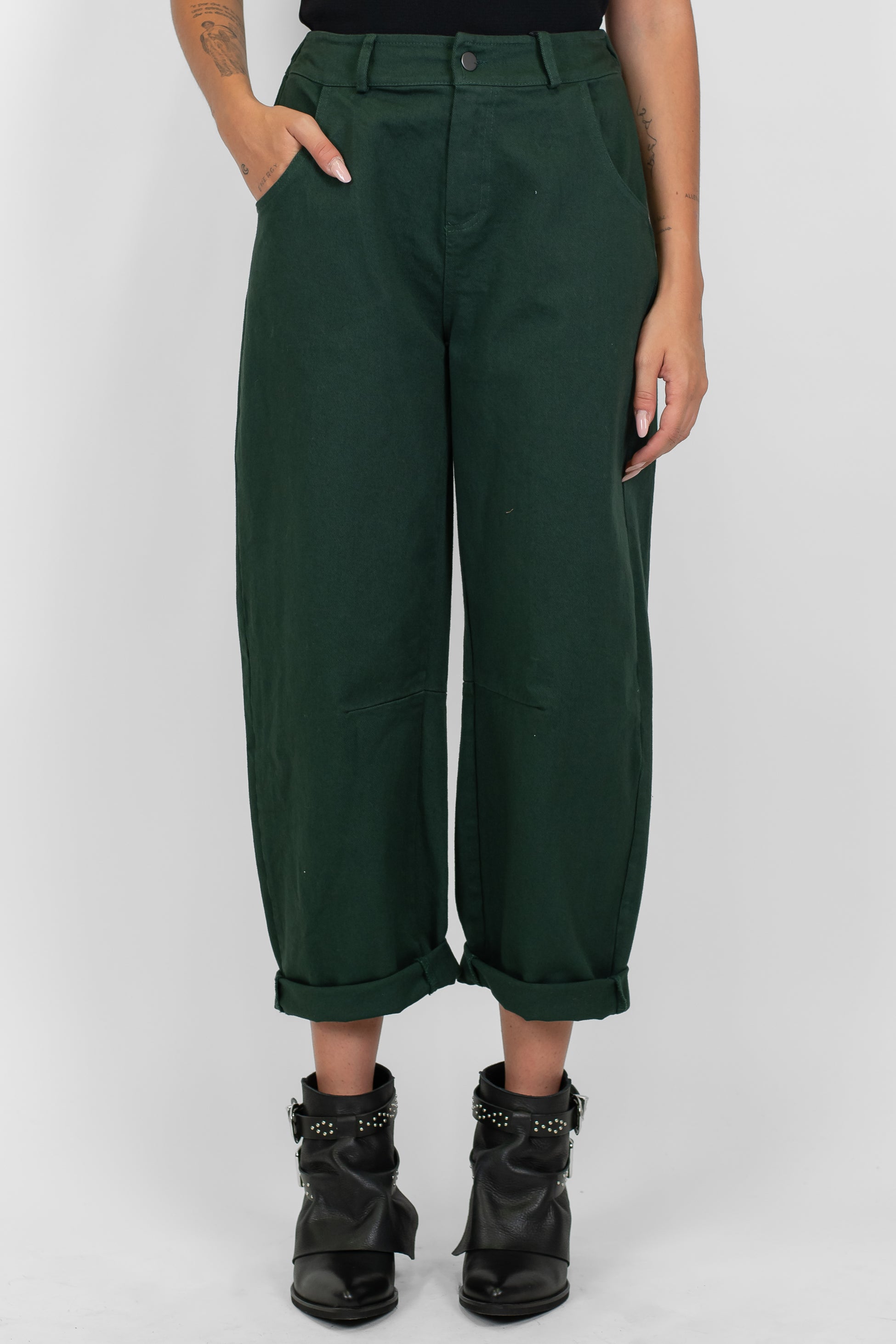 Tensione in - Pantalone balloon in denim colorato