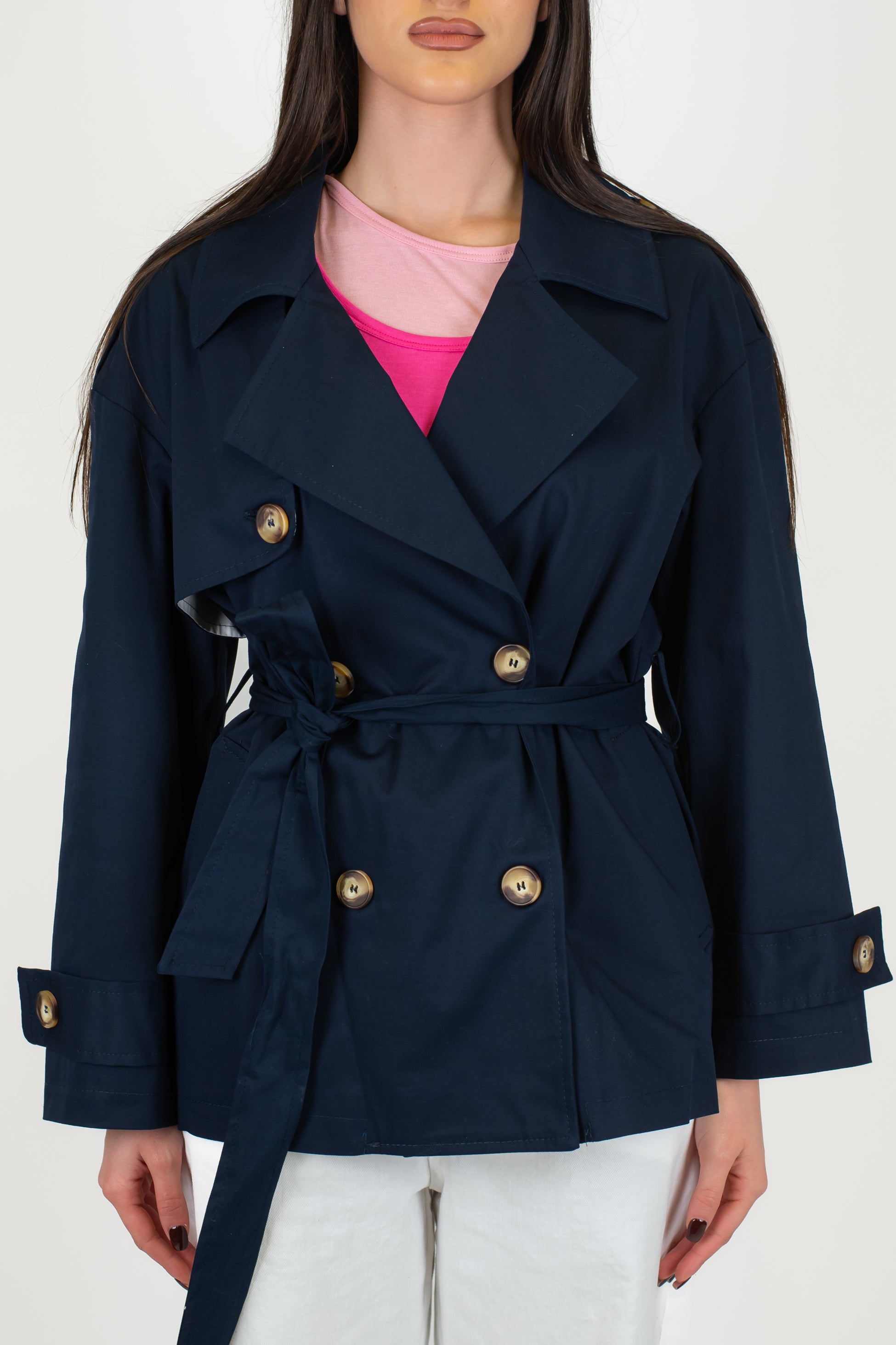 Motel - Trench corto doppiopetto con cintura in tessuto e rever ampio a lancia