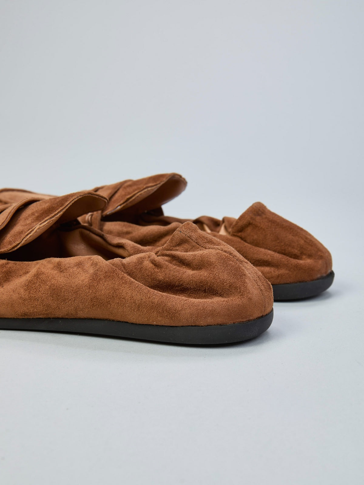 Ovyé - Mocassino in camoscio con elastico sul retro