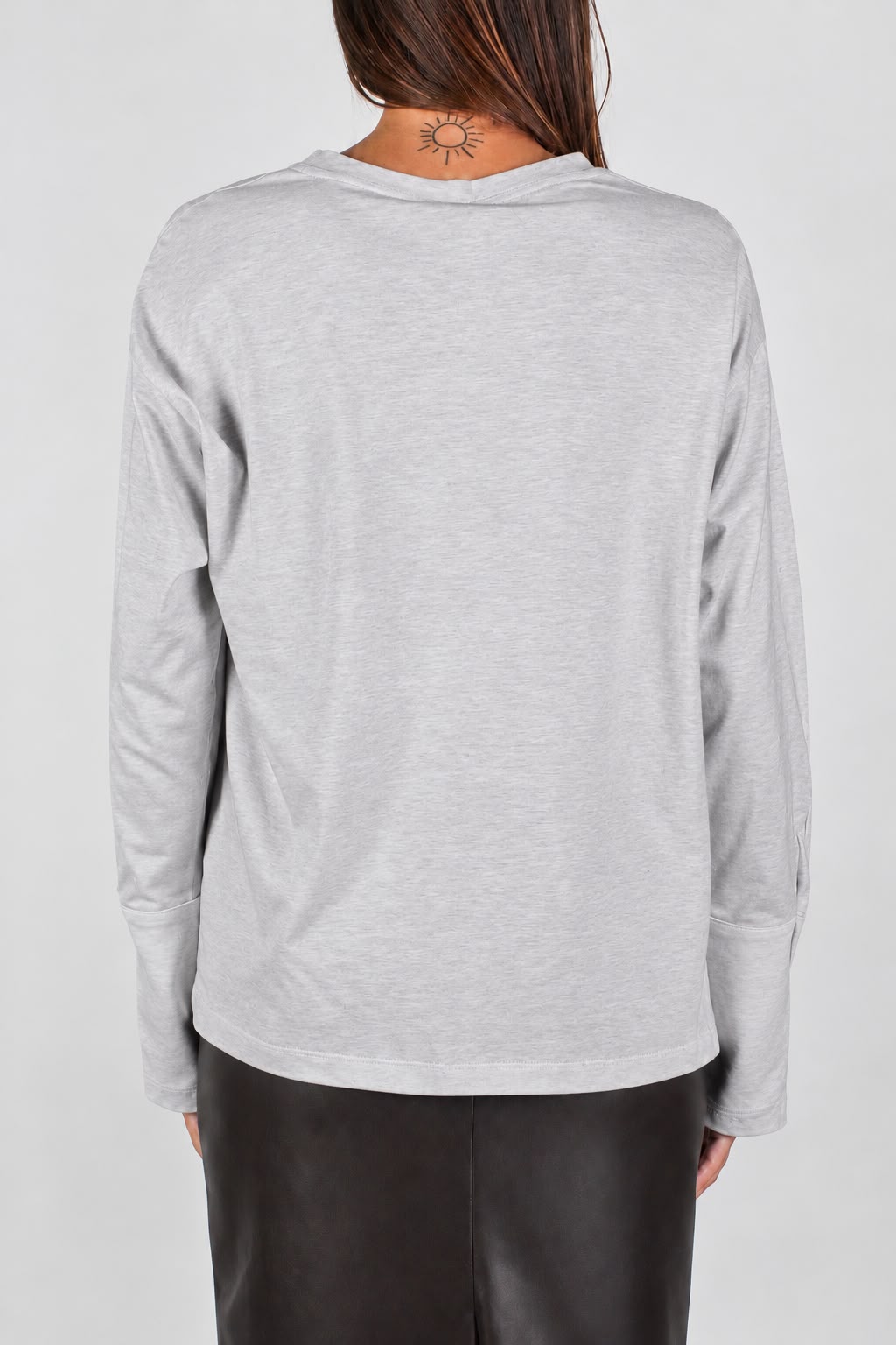 Tensione in - Shirt girocollo con polsino camicia ampio