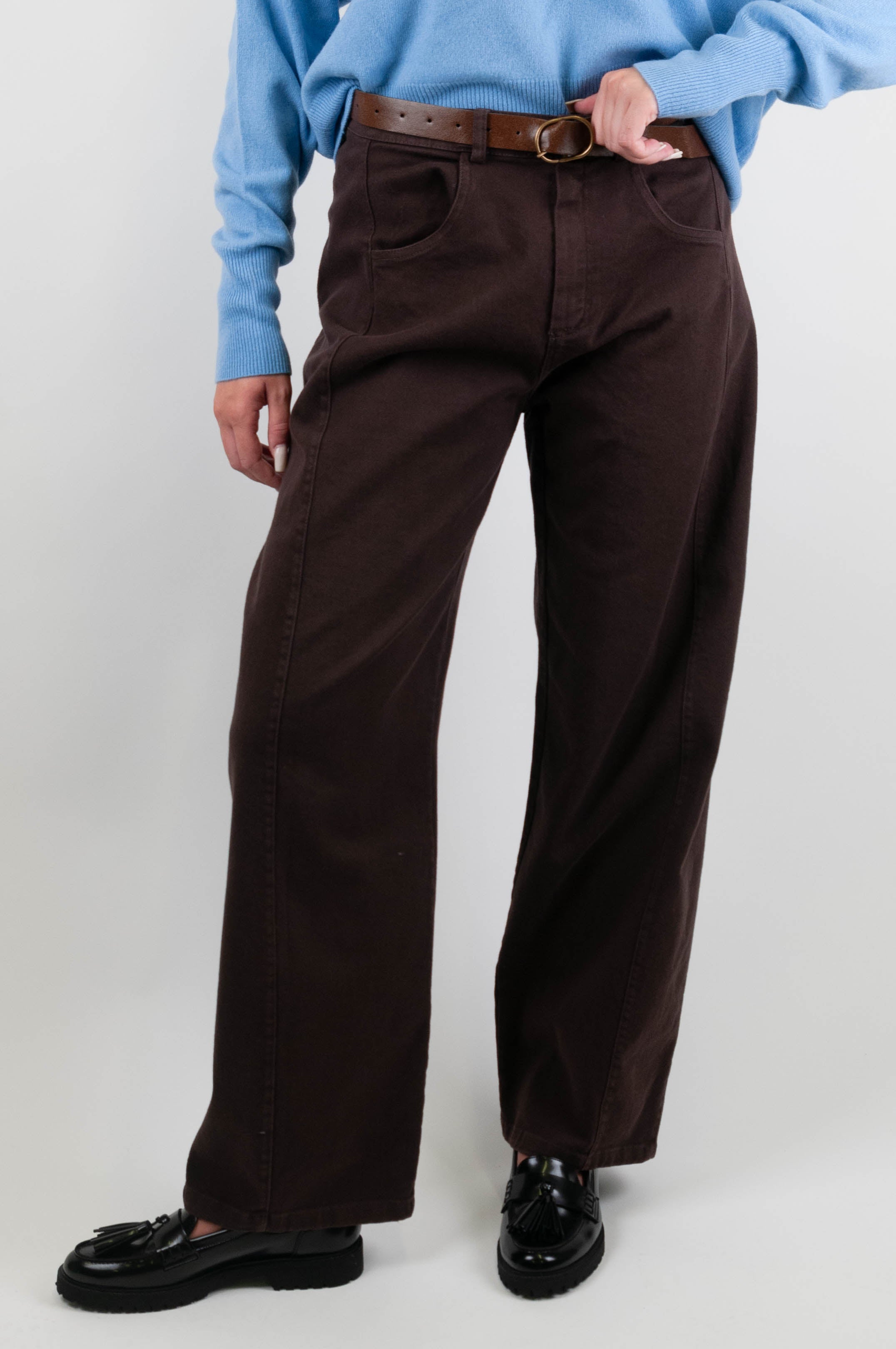 Tensione in - Pantalone regular con quattro tasche