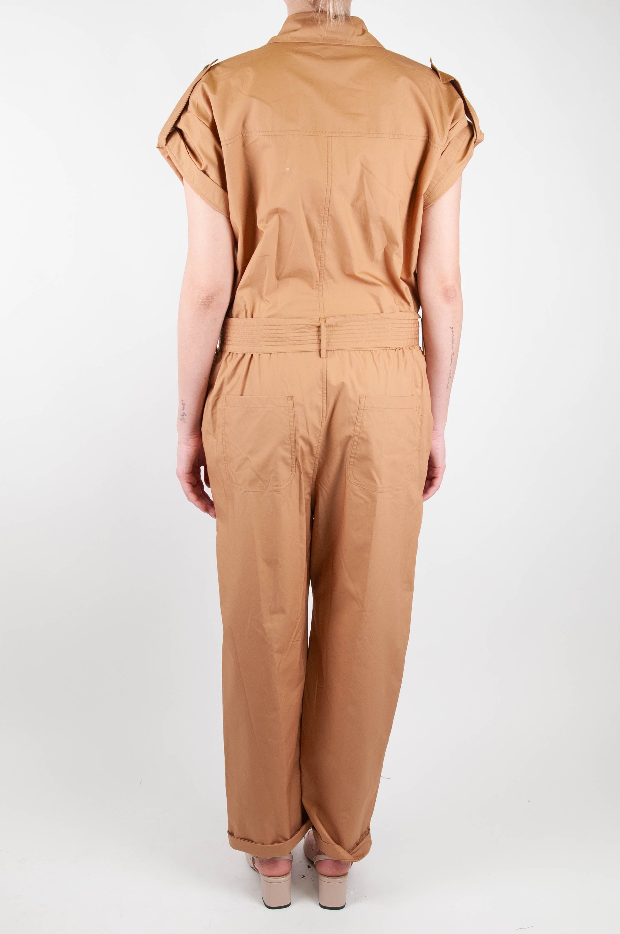 Tension in - Half sleeve jumpsuit with chest pockets and fabric belt