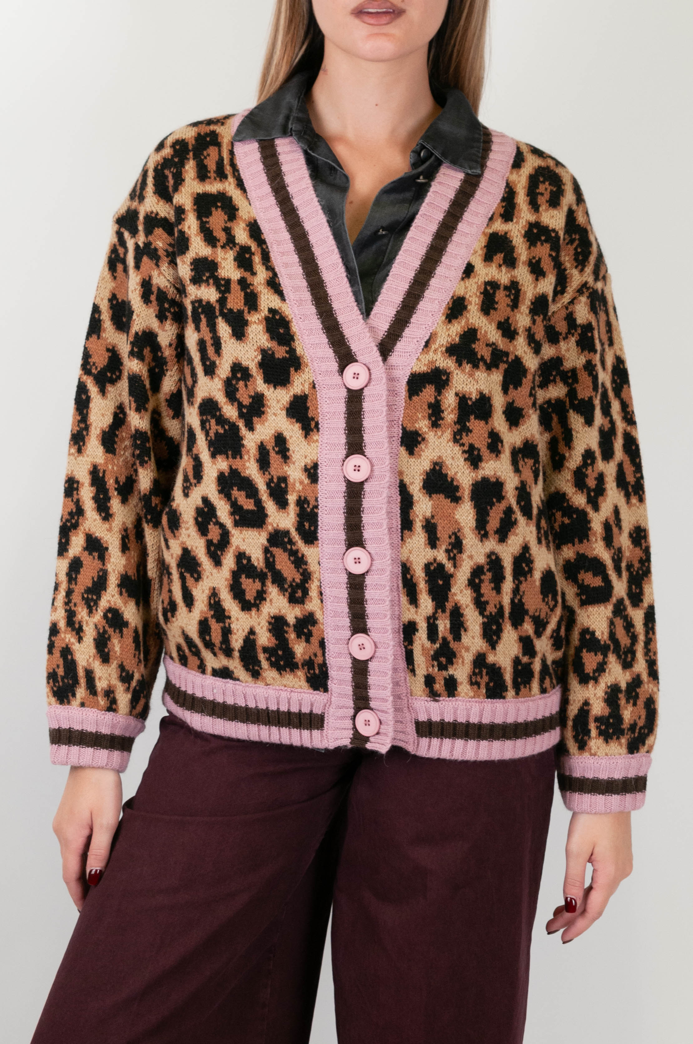 Tensione in - Cardigan fantasia animalier in misto lana con profili a contrasto