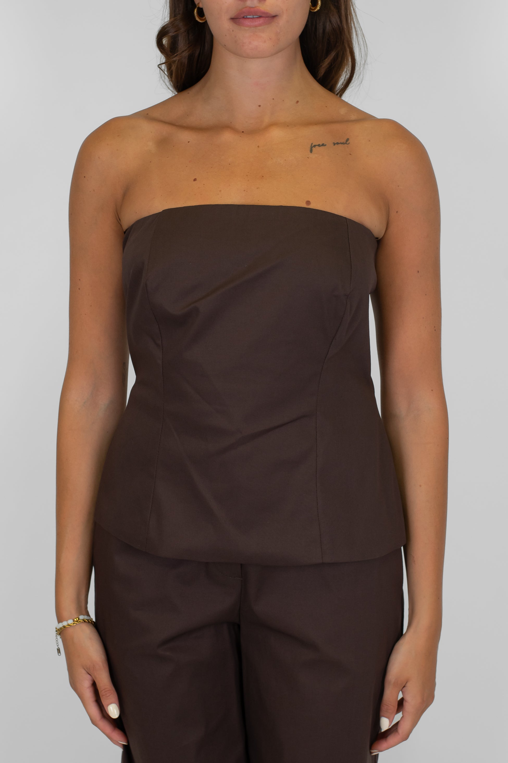 Tensione in - Coordinato in cotone tela paracadute con top a fascia e pantalone palazzo con elastico sul retro