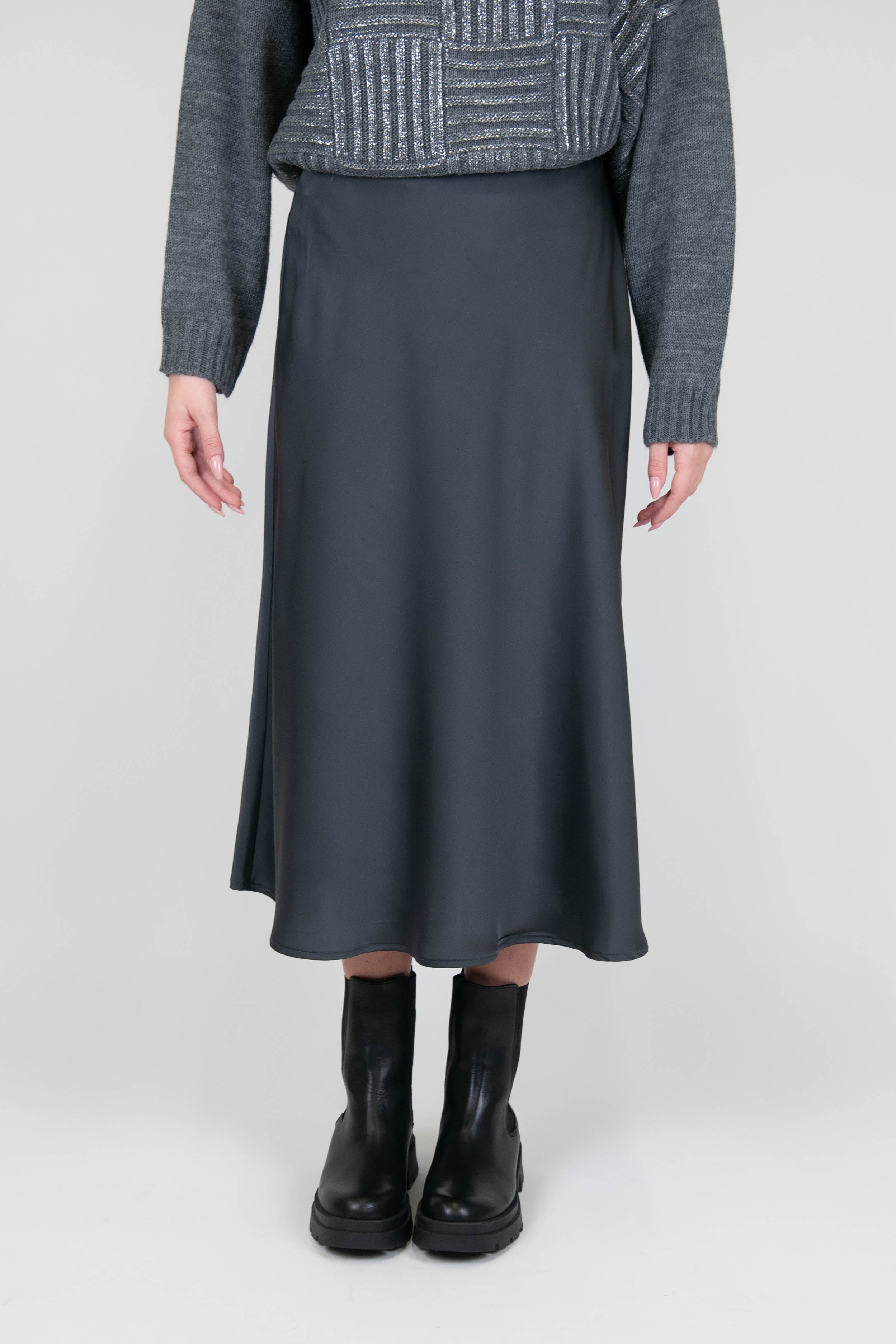 Tensione in - Gonna in satin con elastico in vita