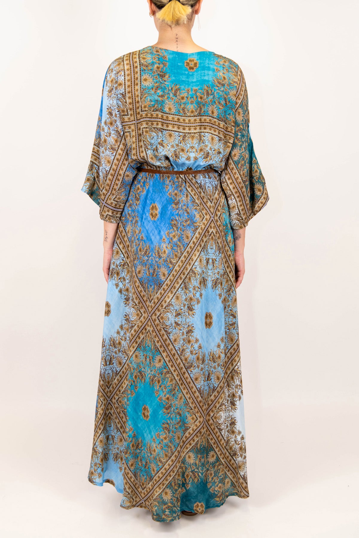 Motel - Abito lungo fantasia astratta in viscosa con scollo a V e manica tre quarti