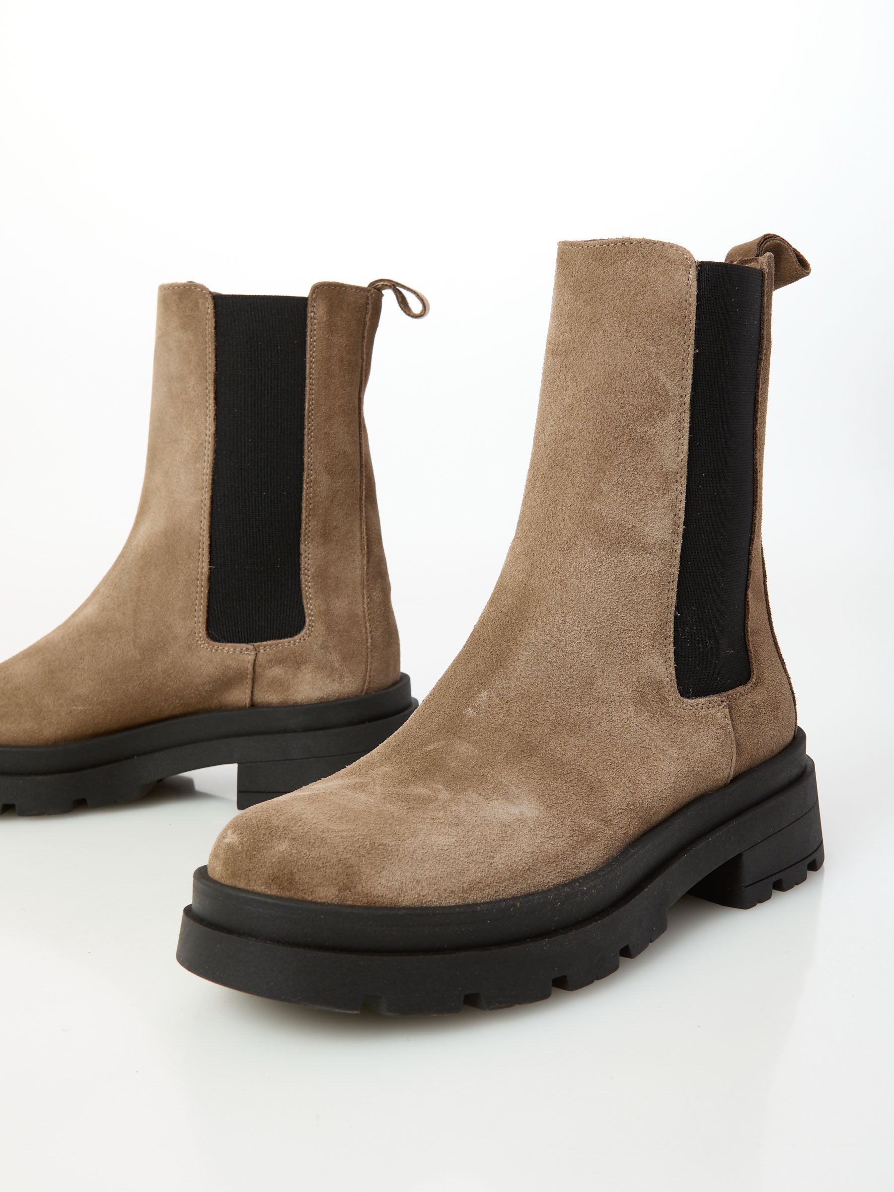 Ovyé - Stivaletto chelsea in camoscio