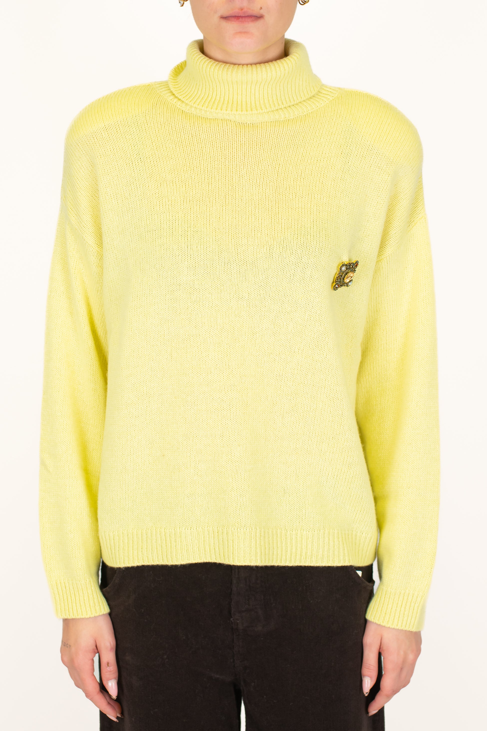 Motel - Dolcevita in misto lana con spalline e spilla gioiello