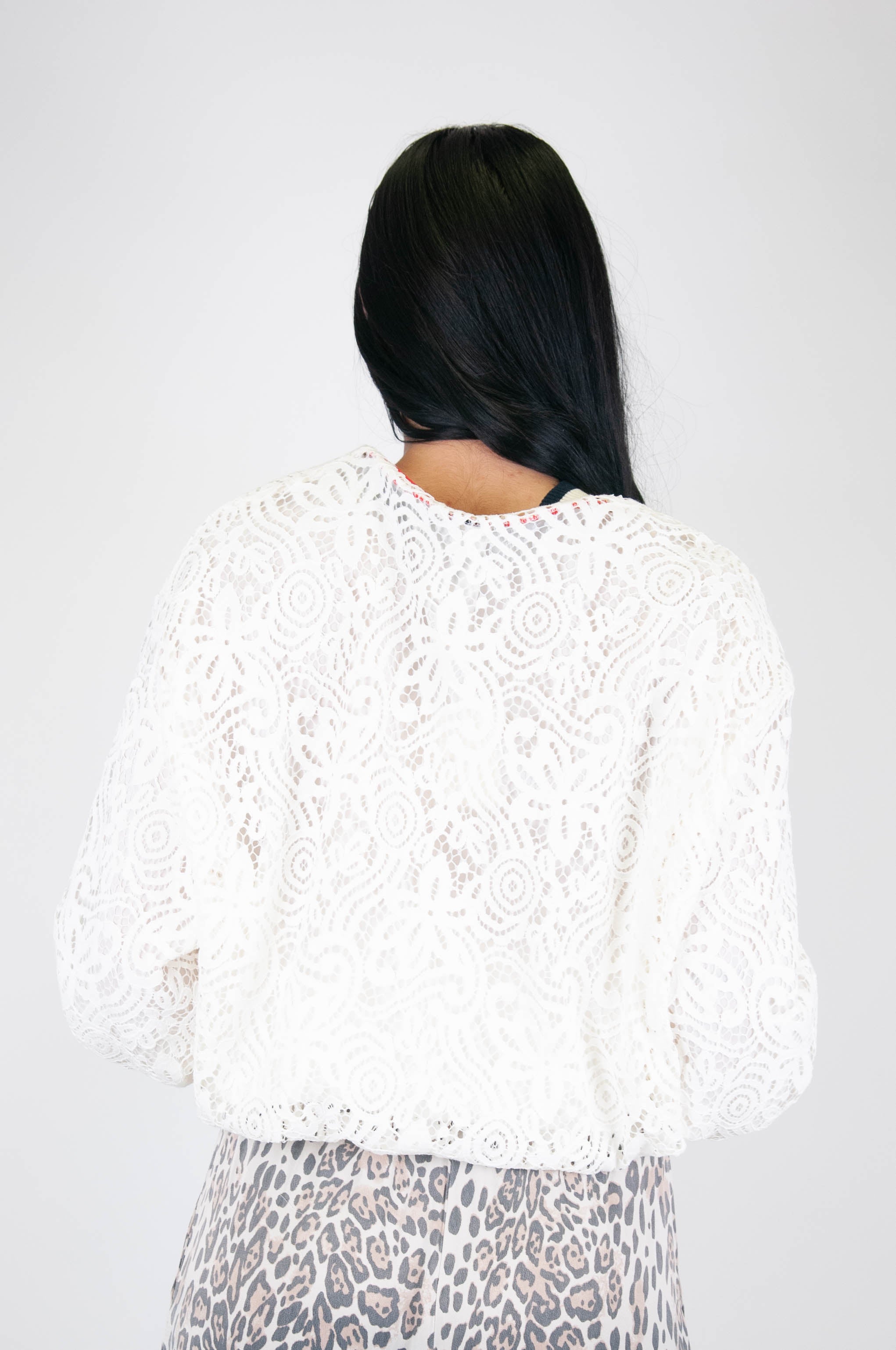 Tension in - Lace bomber jacket with contrasting profiles