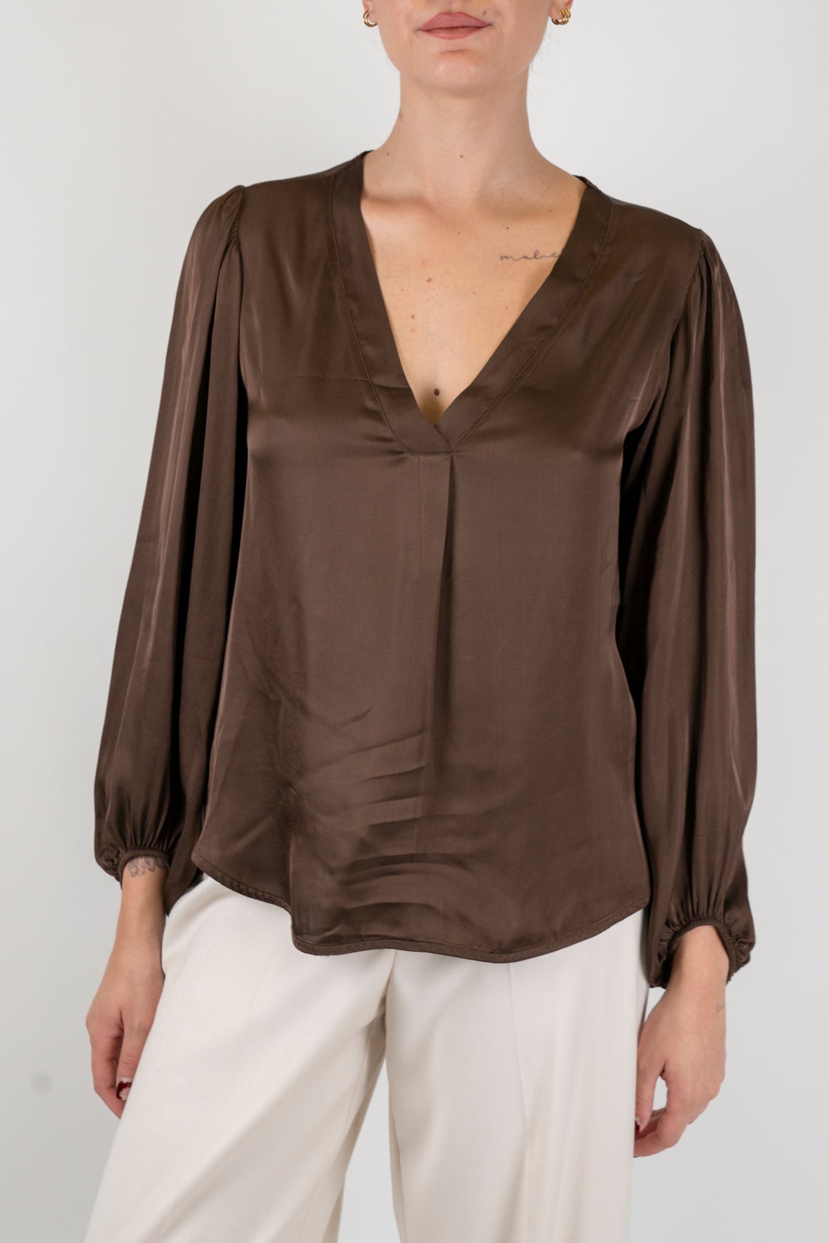 Haveone - Blusa in viscosa scollo v con manica a sbuffo