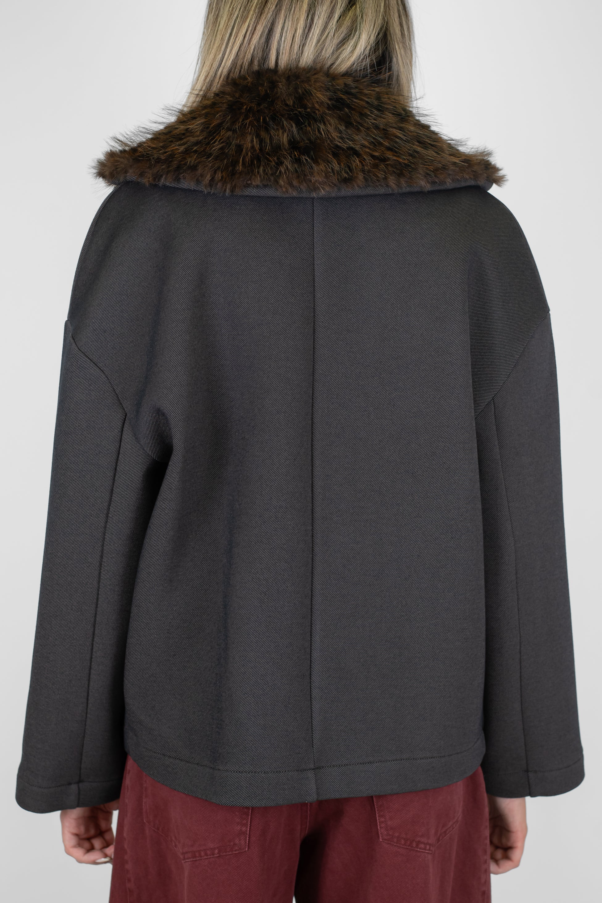 Tensione in - Cappetta doppiopetto in neoprene con collo in ecopelliccia