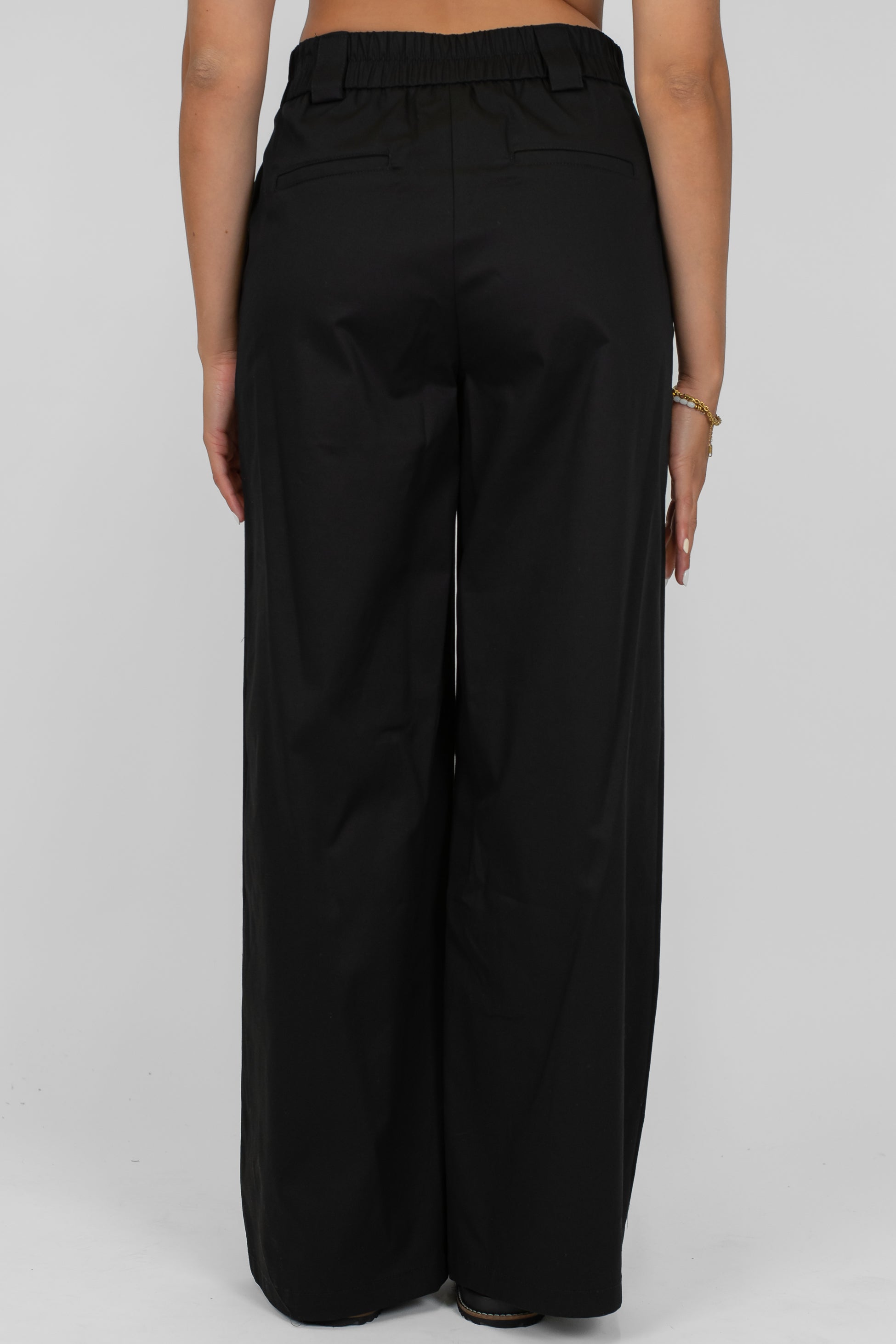 Tensione in - Coordinato in cotone tela paracadute con top a fascia e pantalone palazzo con elastico sul retro