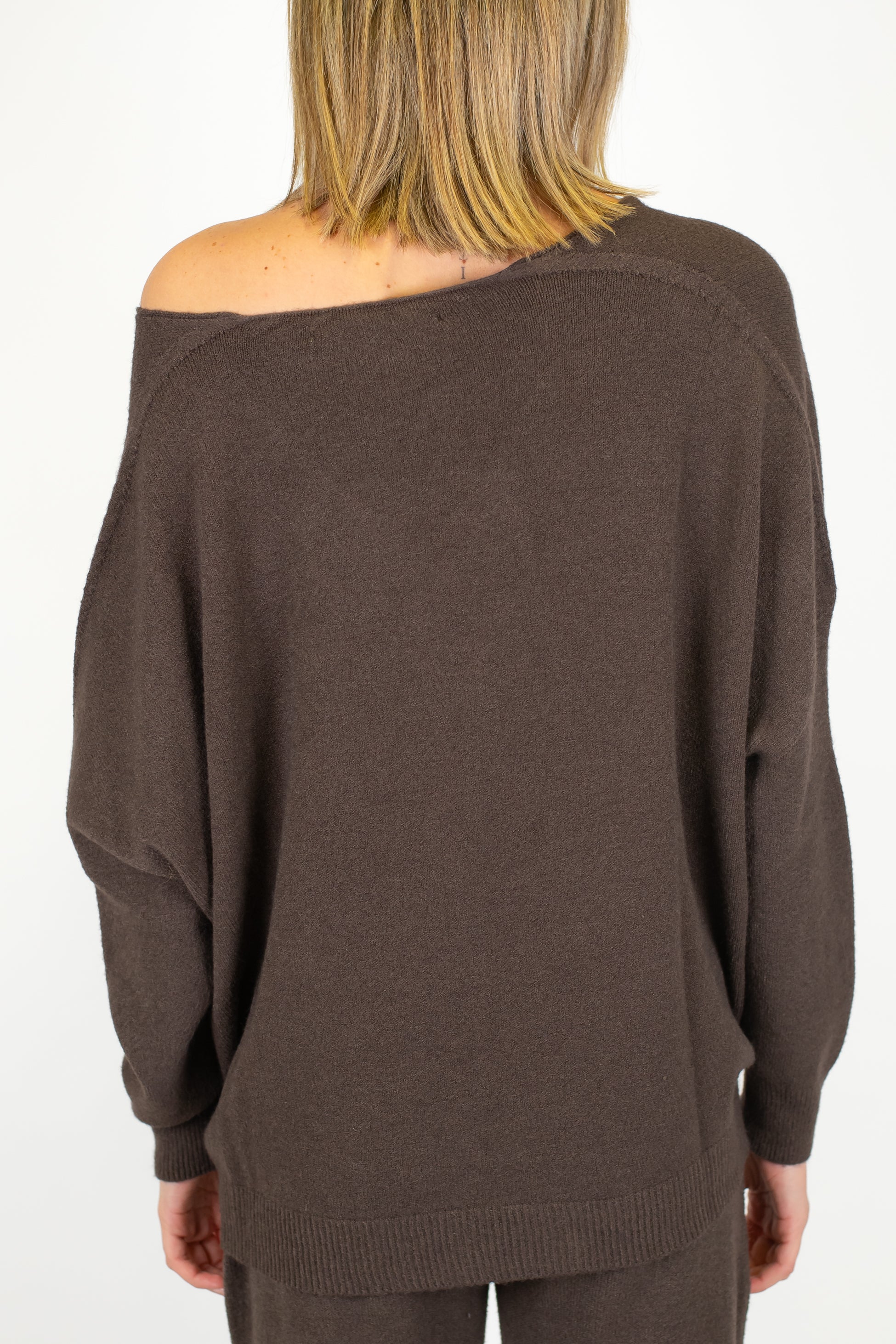 Haveone - Coordinato maglia scollo v e pantalone palazzo con elastico in vita