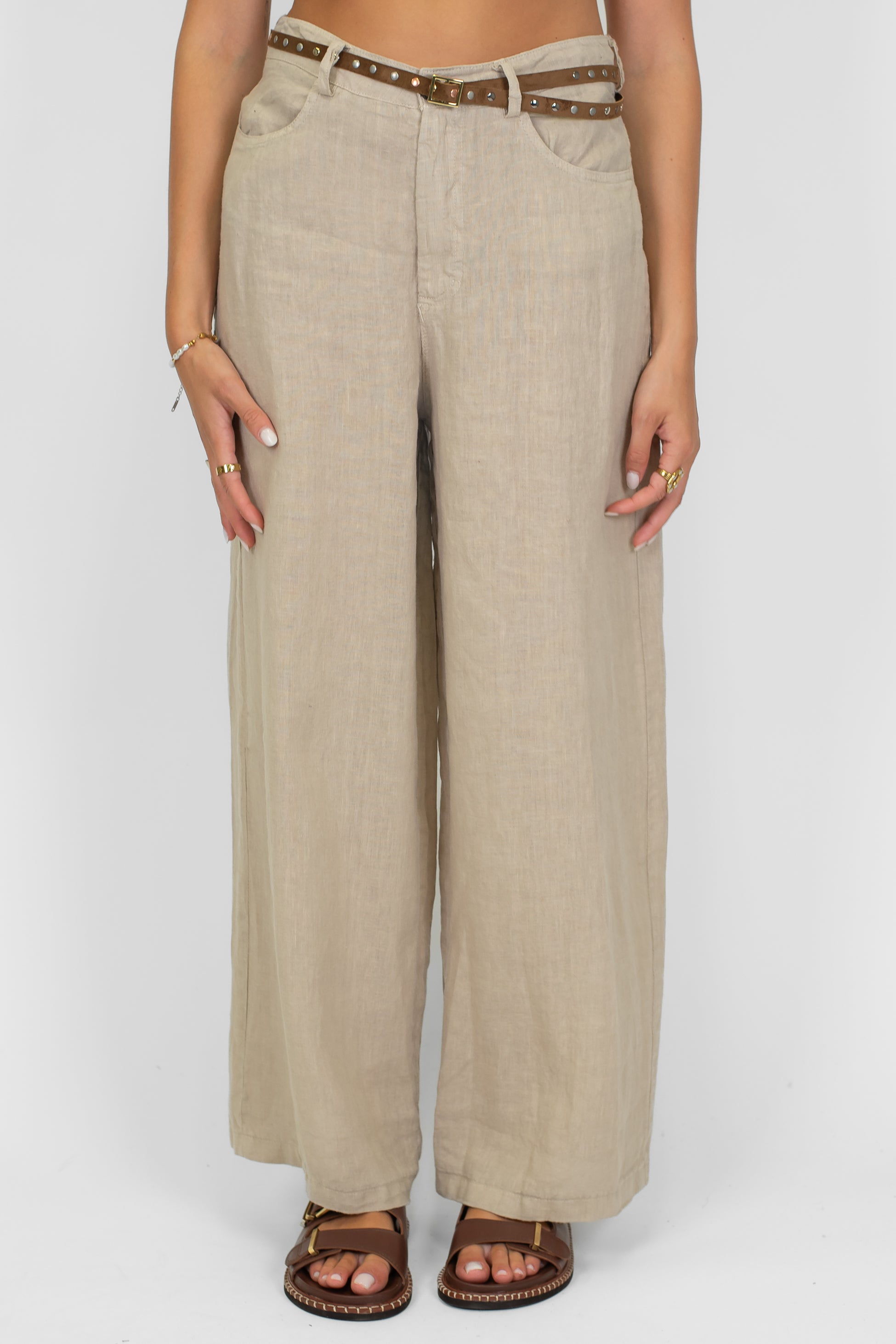 Tensione in - Pantalone palazzo modello Giusi in puro lino con tascono sul retro