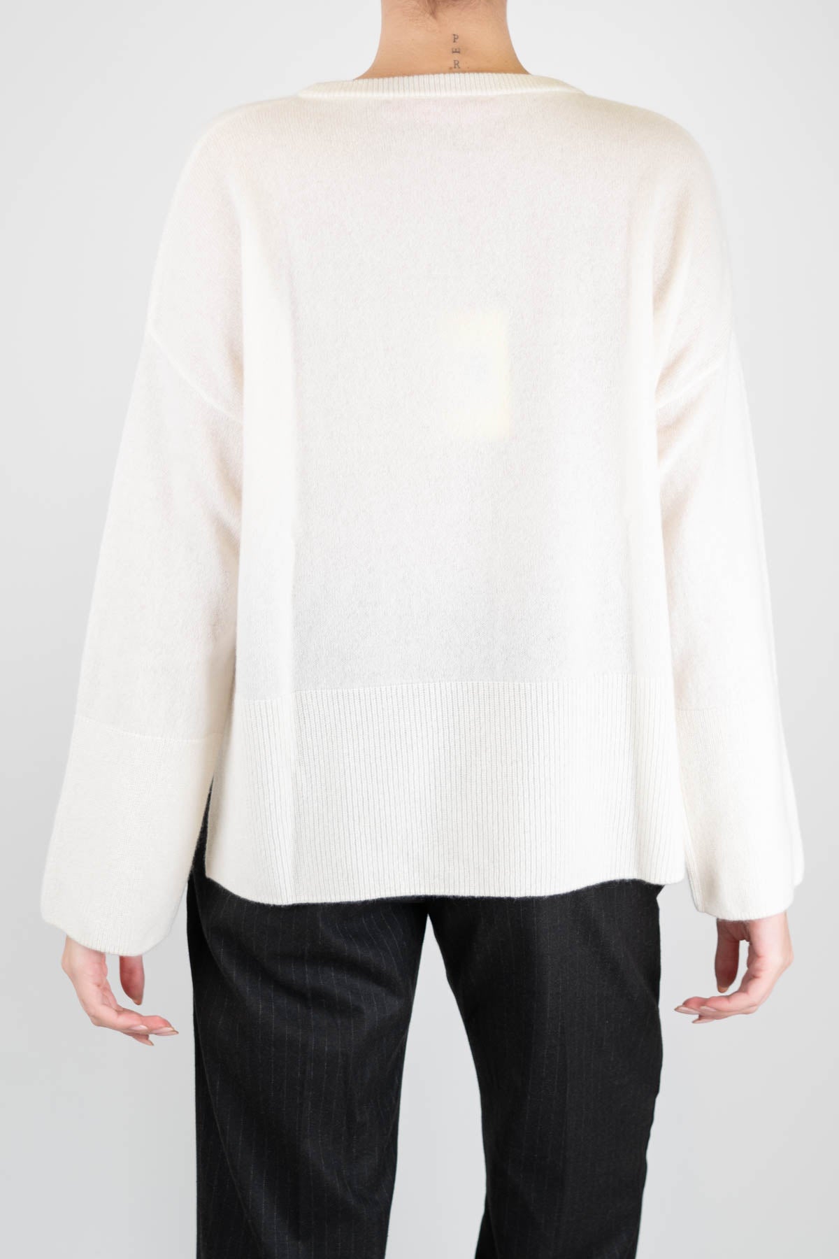 Tensione in - Maglia girocollo crop in 100% puro cashmere