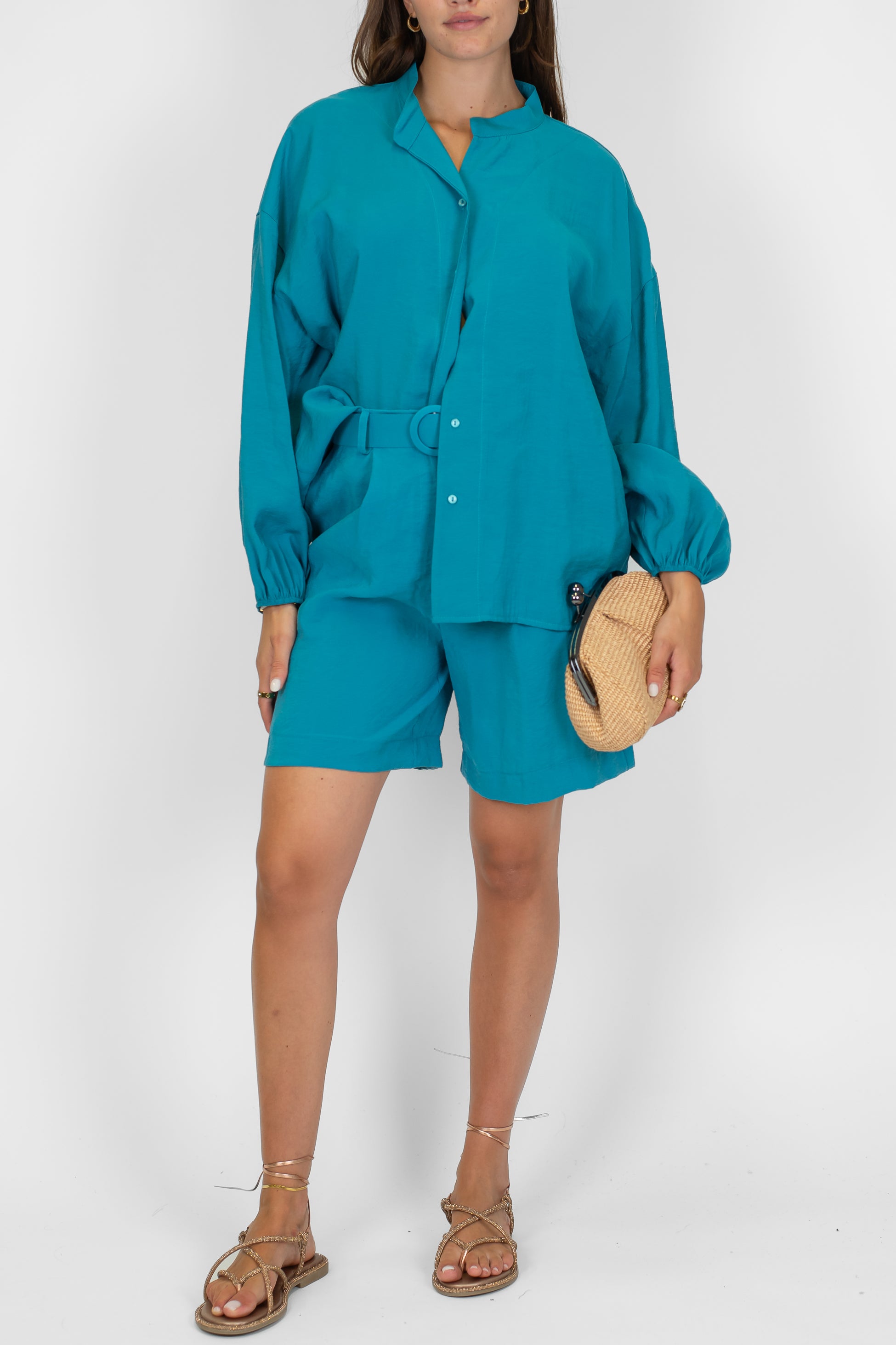 Tensione in - Bermuda in modal con pinces e cintura in tessuto