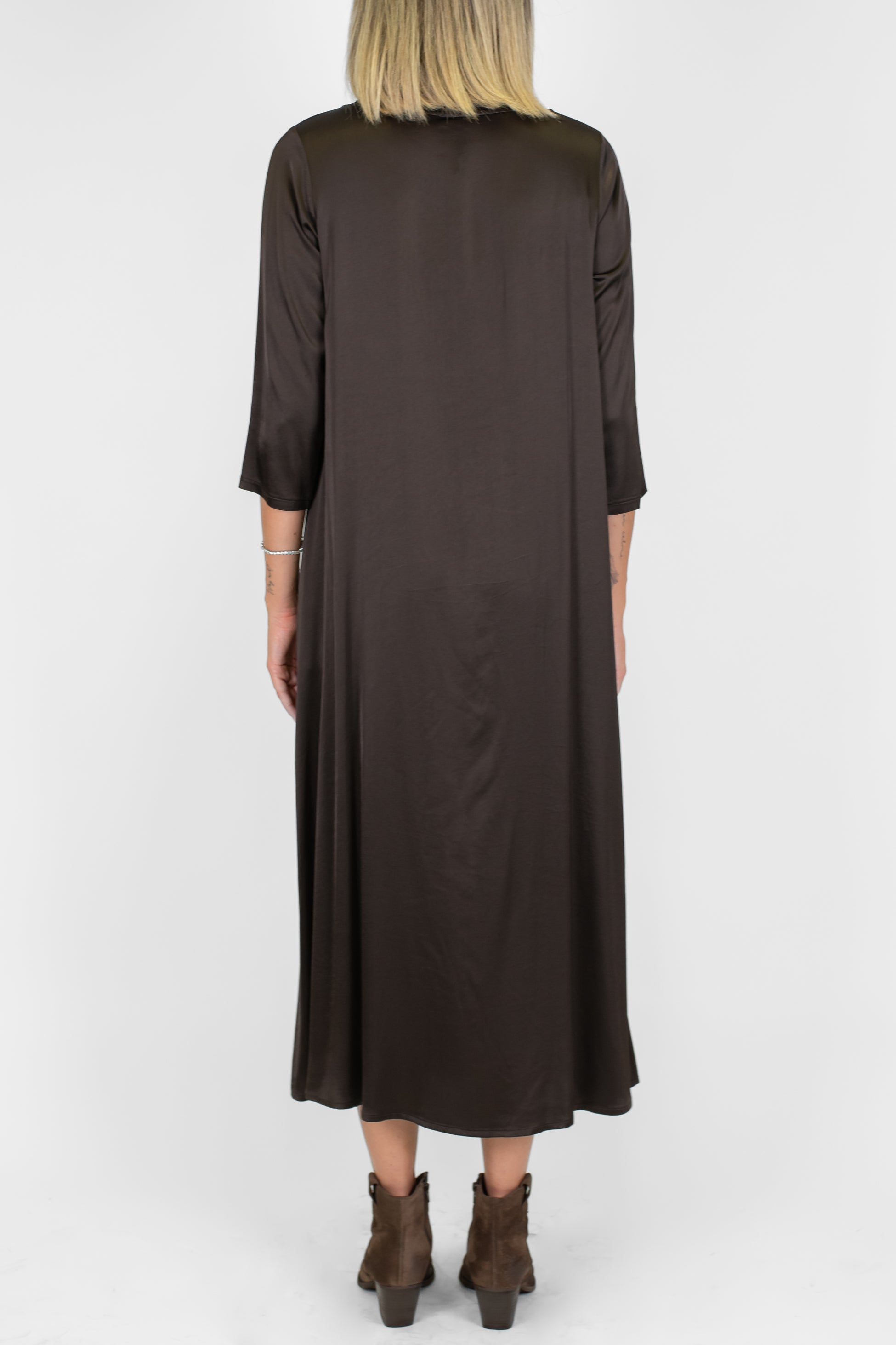 Tensione in - Abito lungo in viscosa con manica tre quarti