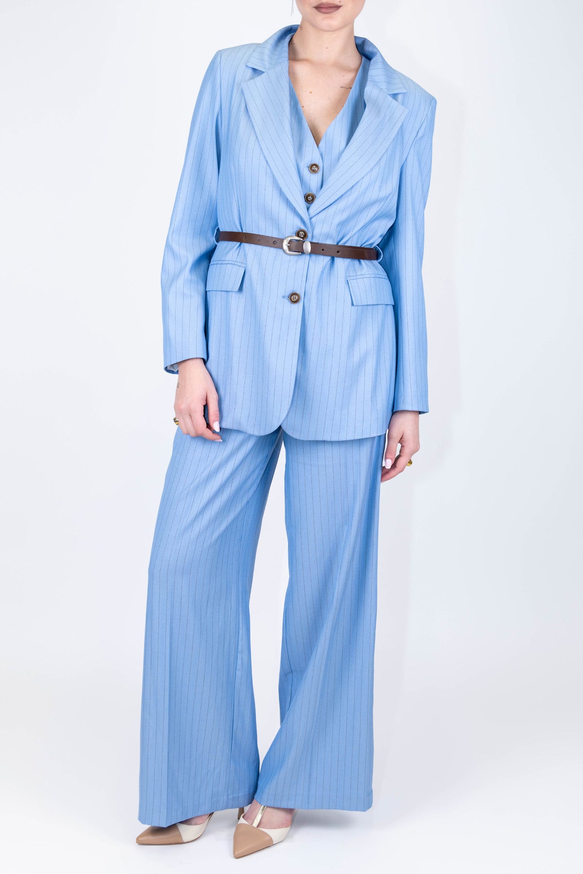 Tensione in - Giacca monopetto gessata con cinturino in vita