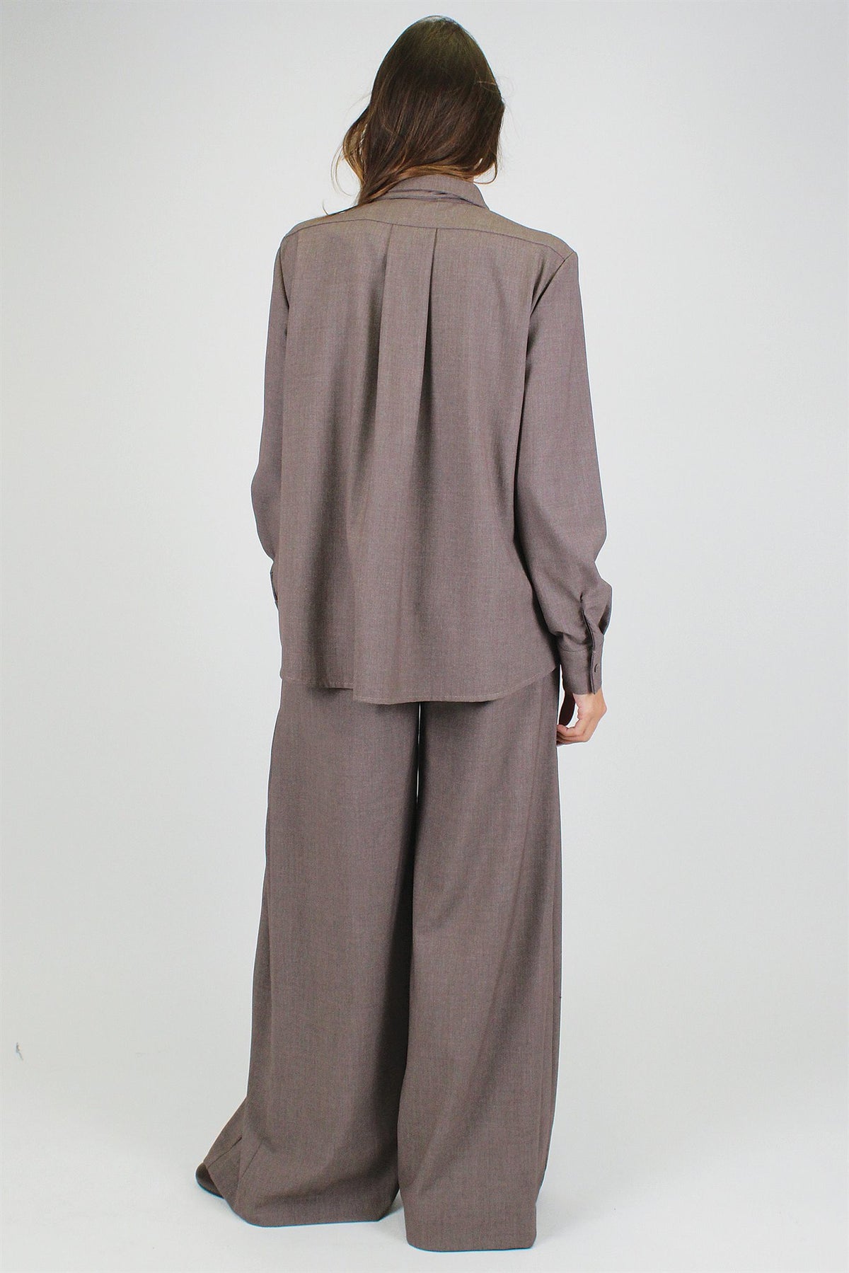 Maryley - Coordinato con camicia con cravatta e pantalone palazzo con pinces