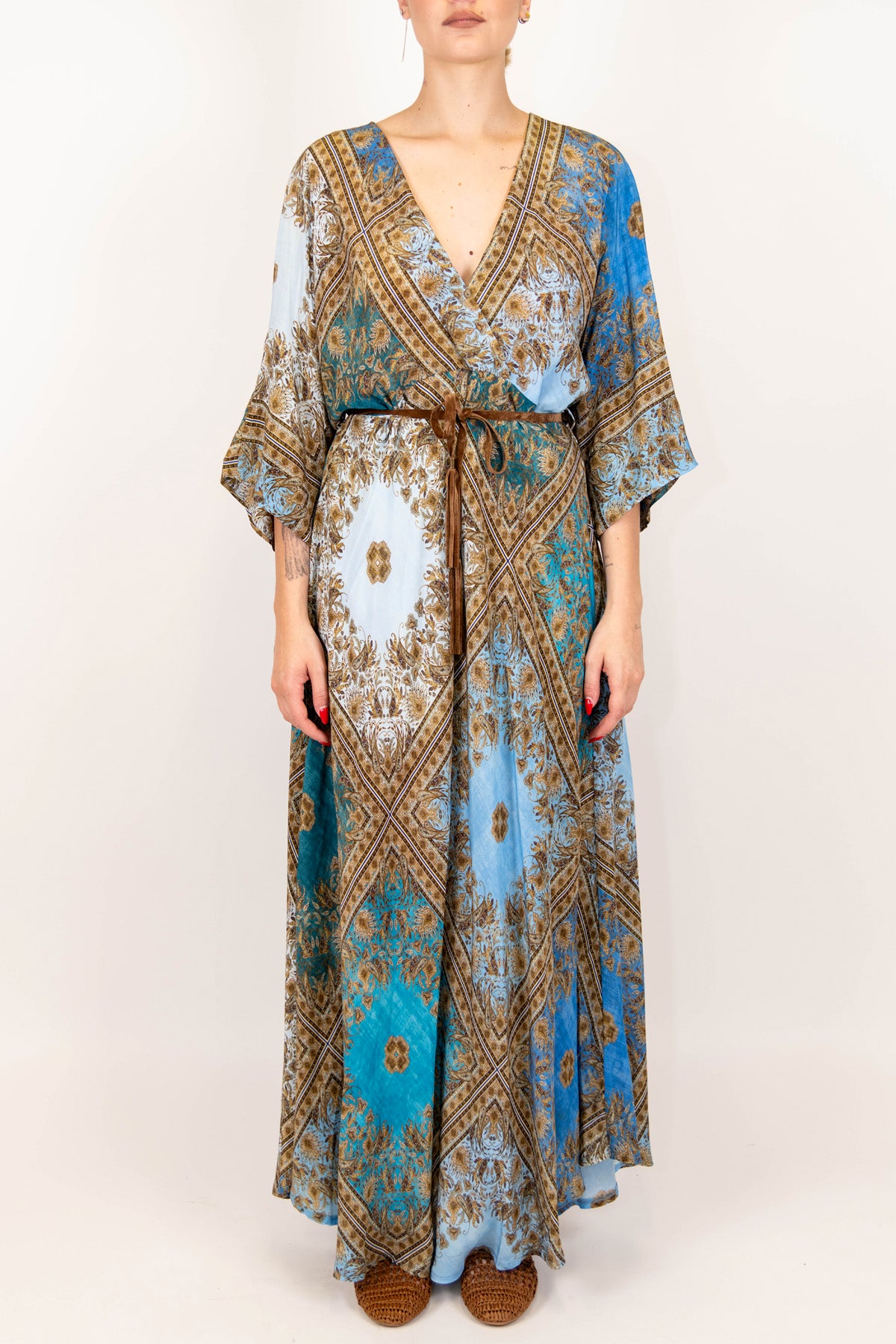 Motel - Abito lungo fantasia astratta in viscosa con scollo a V e manica tre quarti