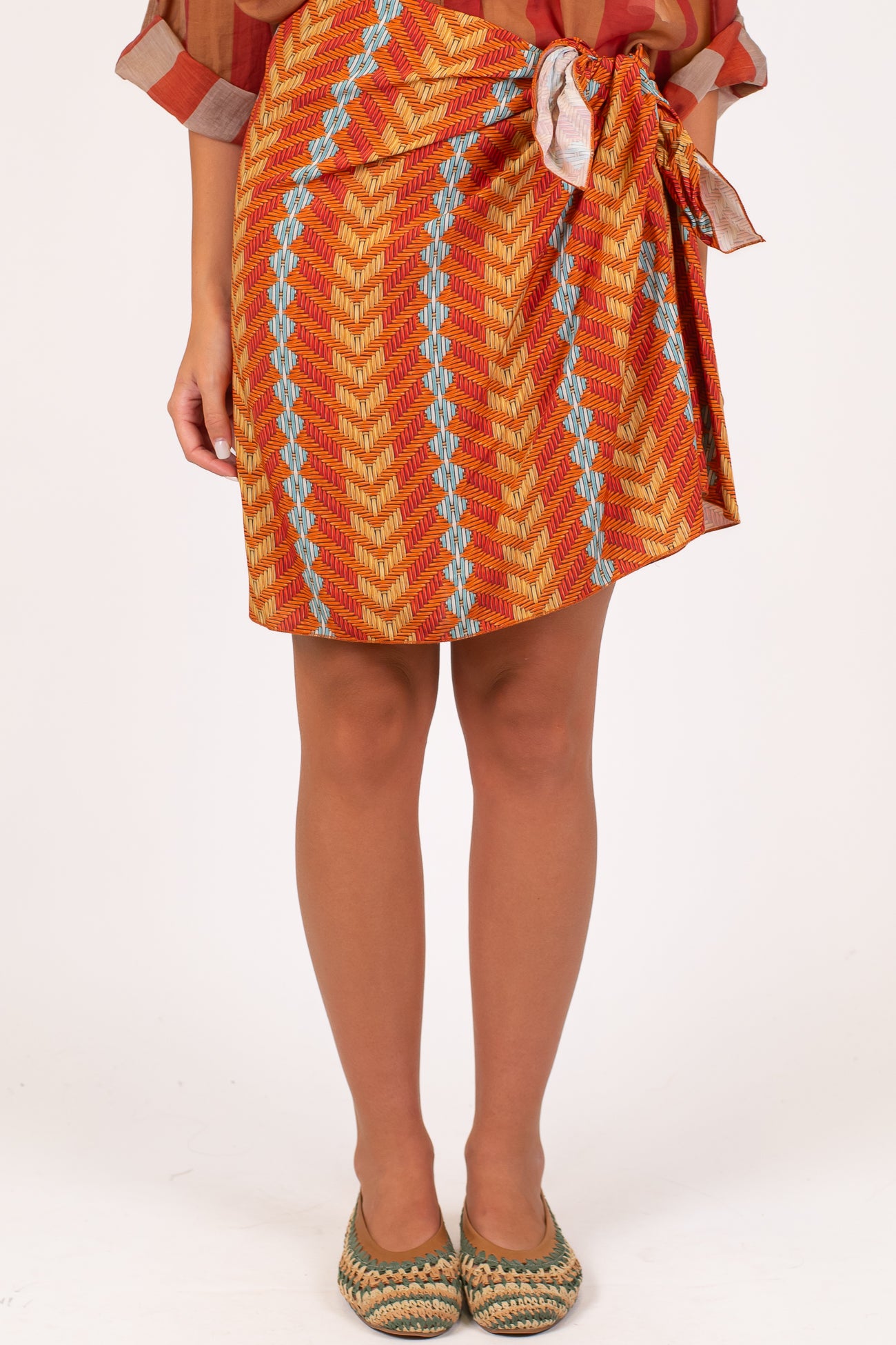 Haveone - Minigonna pareo fantasia zig zag a contrasto in viscosa leggera