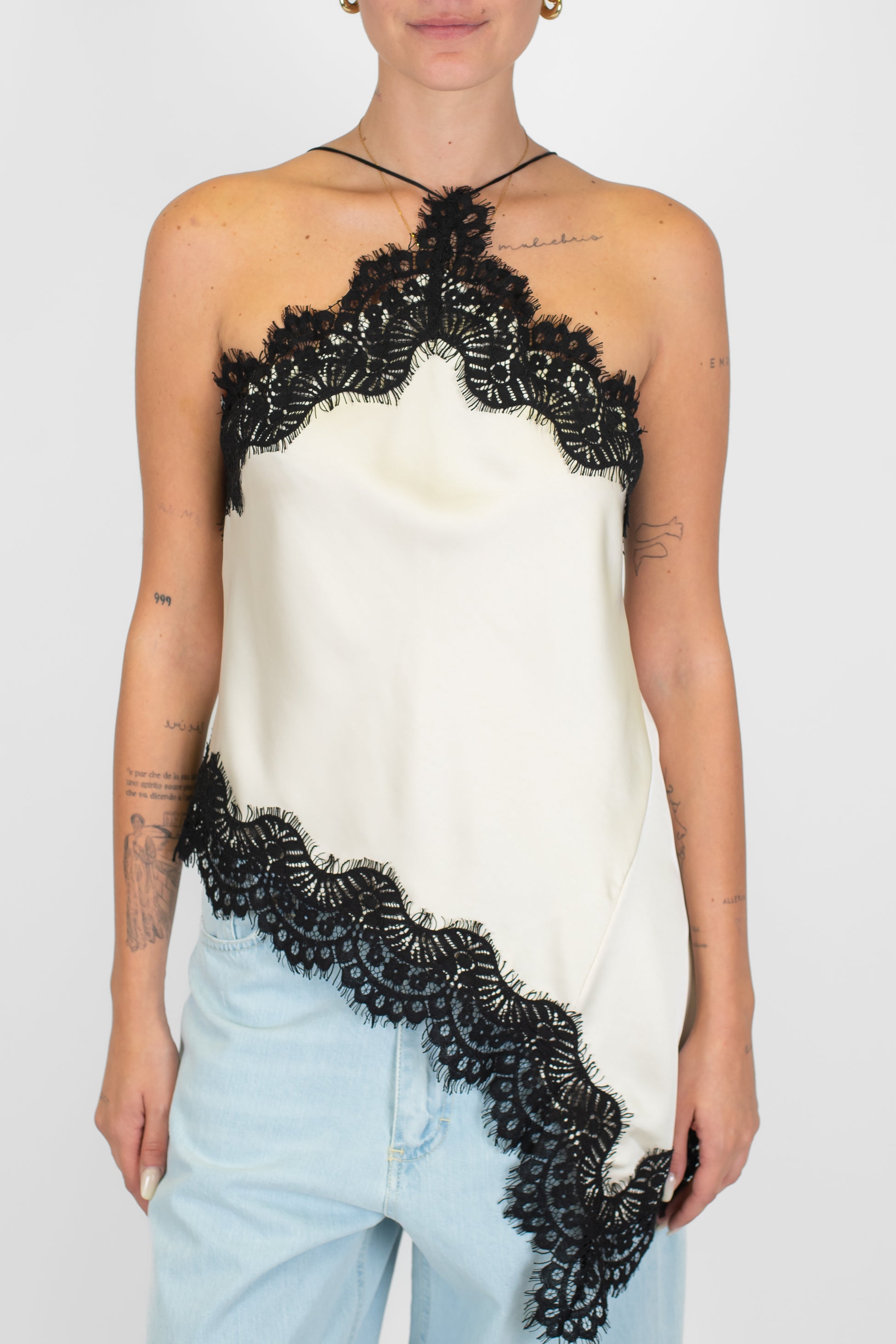 Motel - Top asimmetrico in satin con orli in pizzo a contrasto