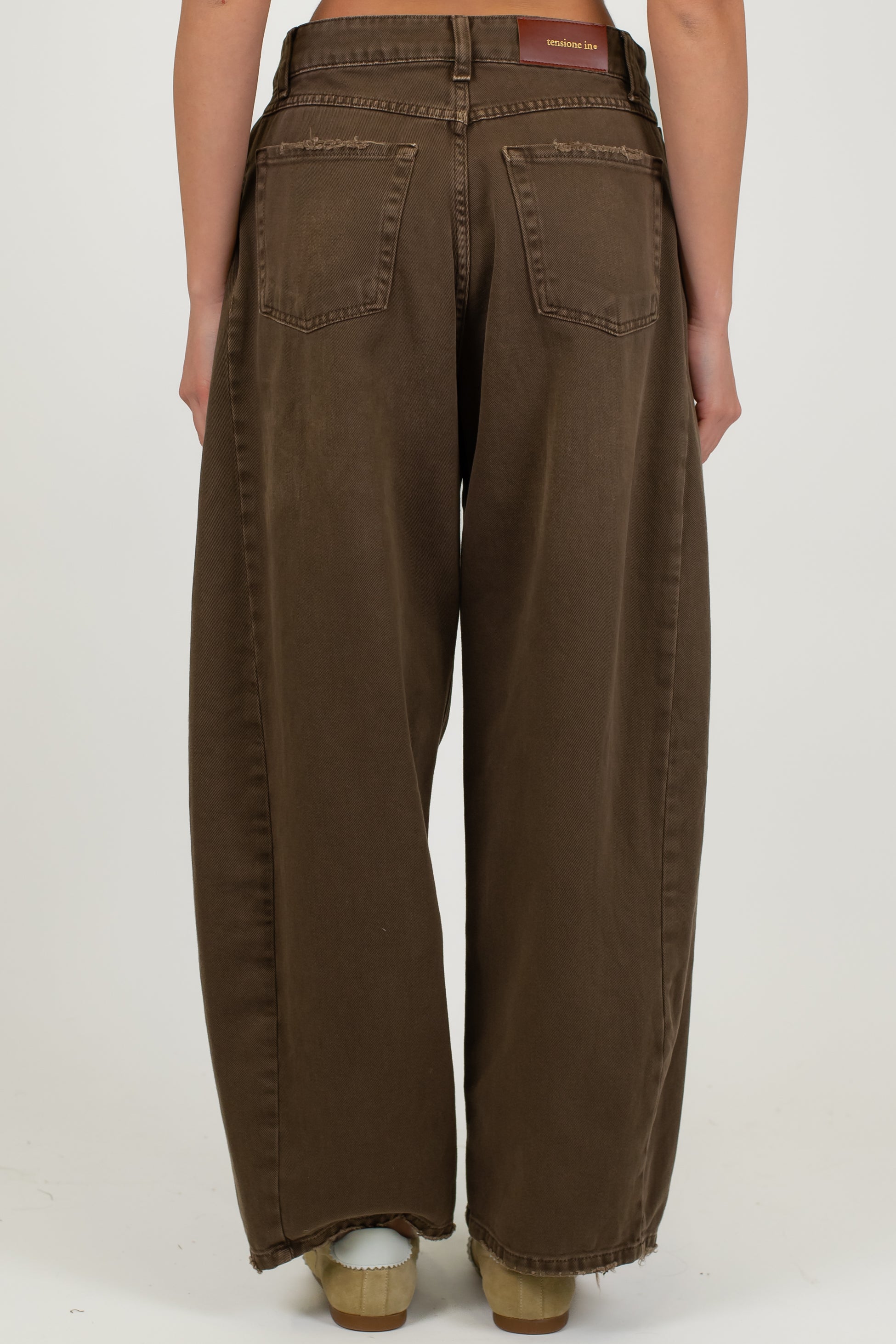 Tensione in - Jeans barrel modello ZUMI