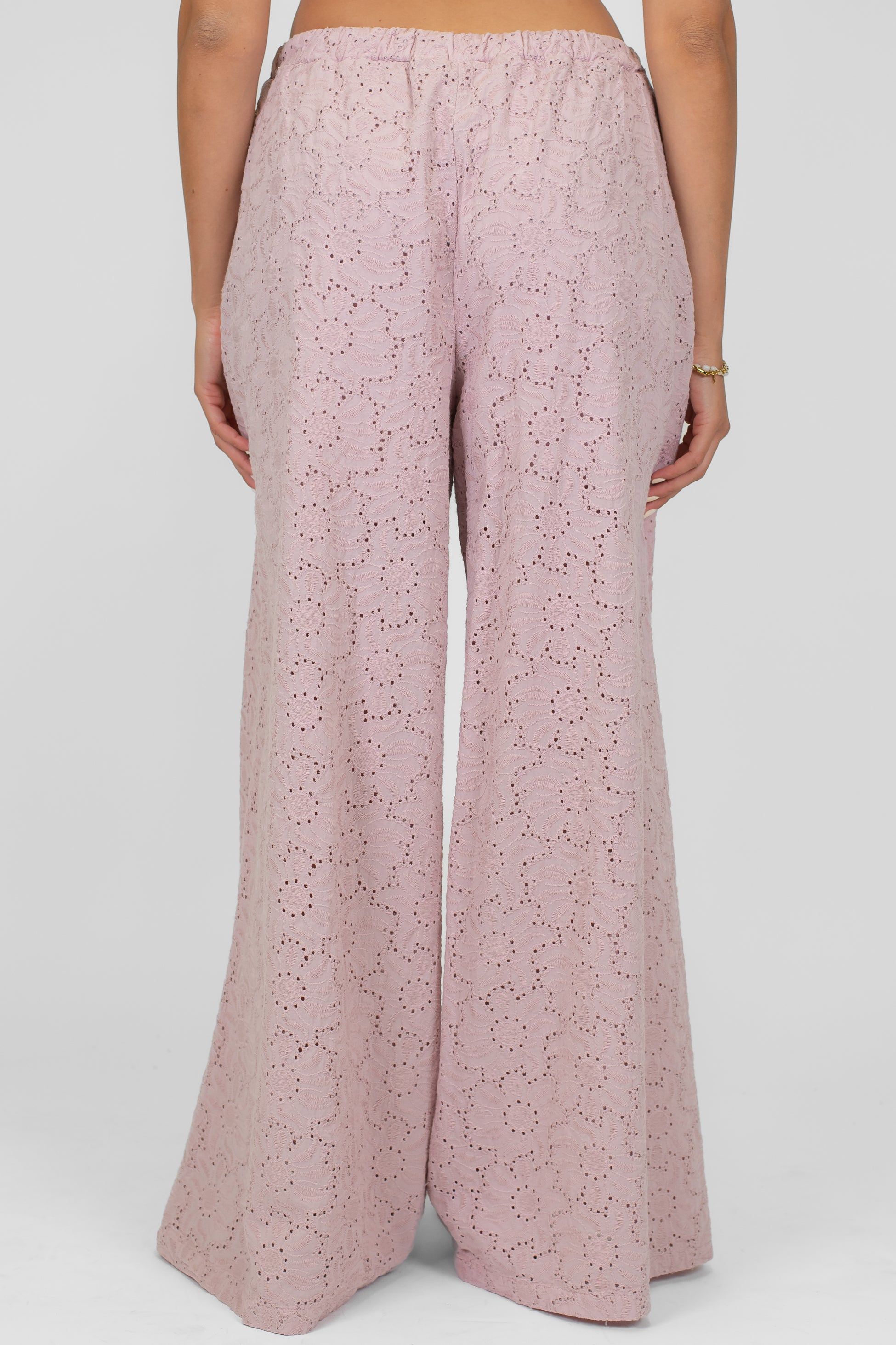 Tensione in - Pantalone palazzo in pizzo sangallo con coulisse