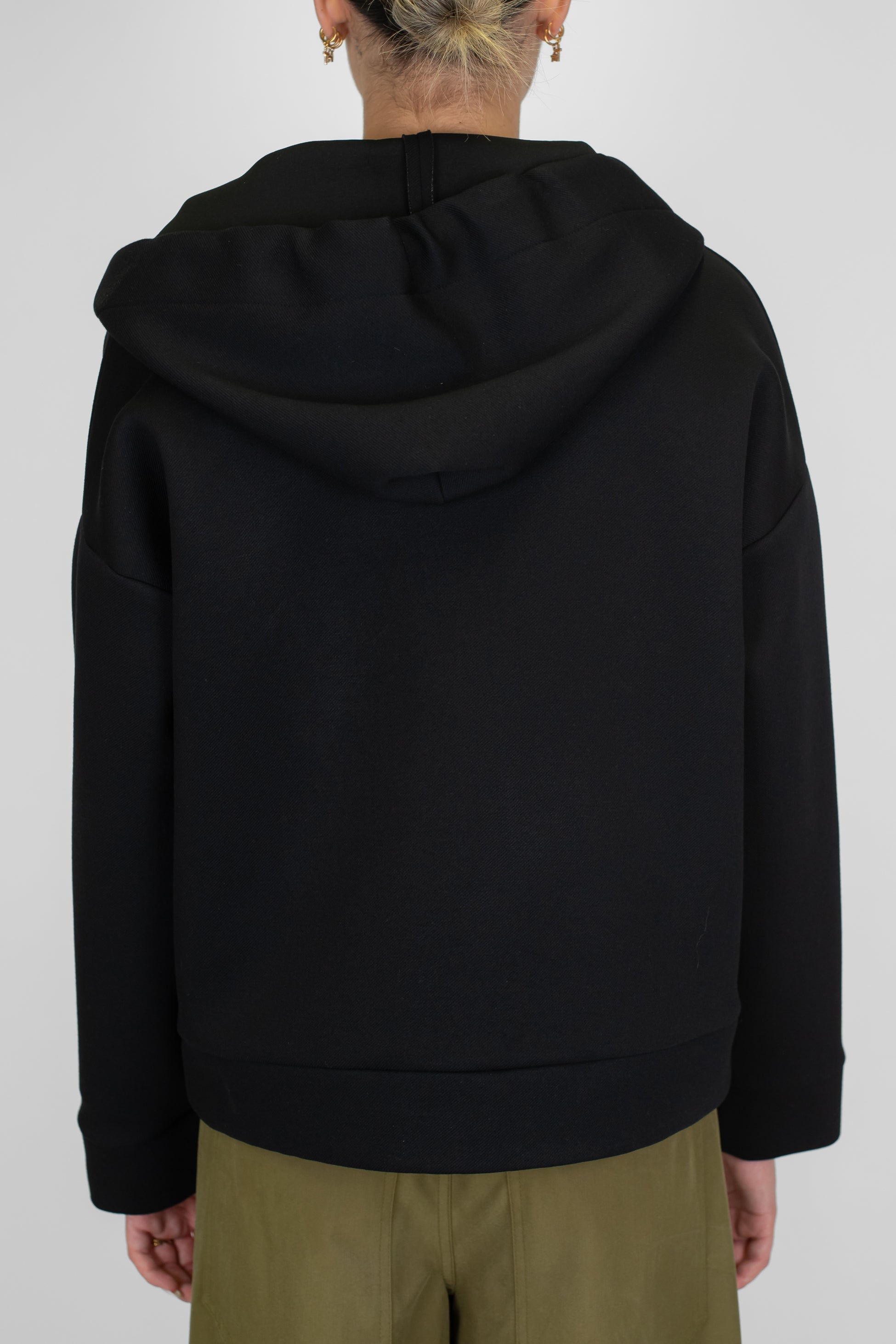 Tensione in - Felpa in neoprene con cappuccio e chiusura con zip