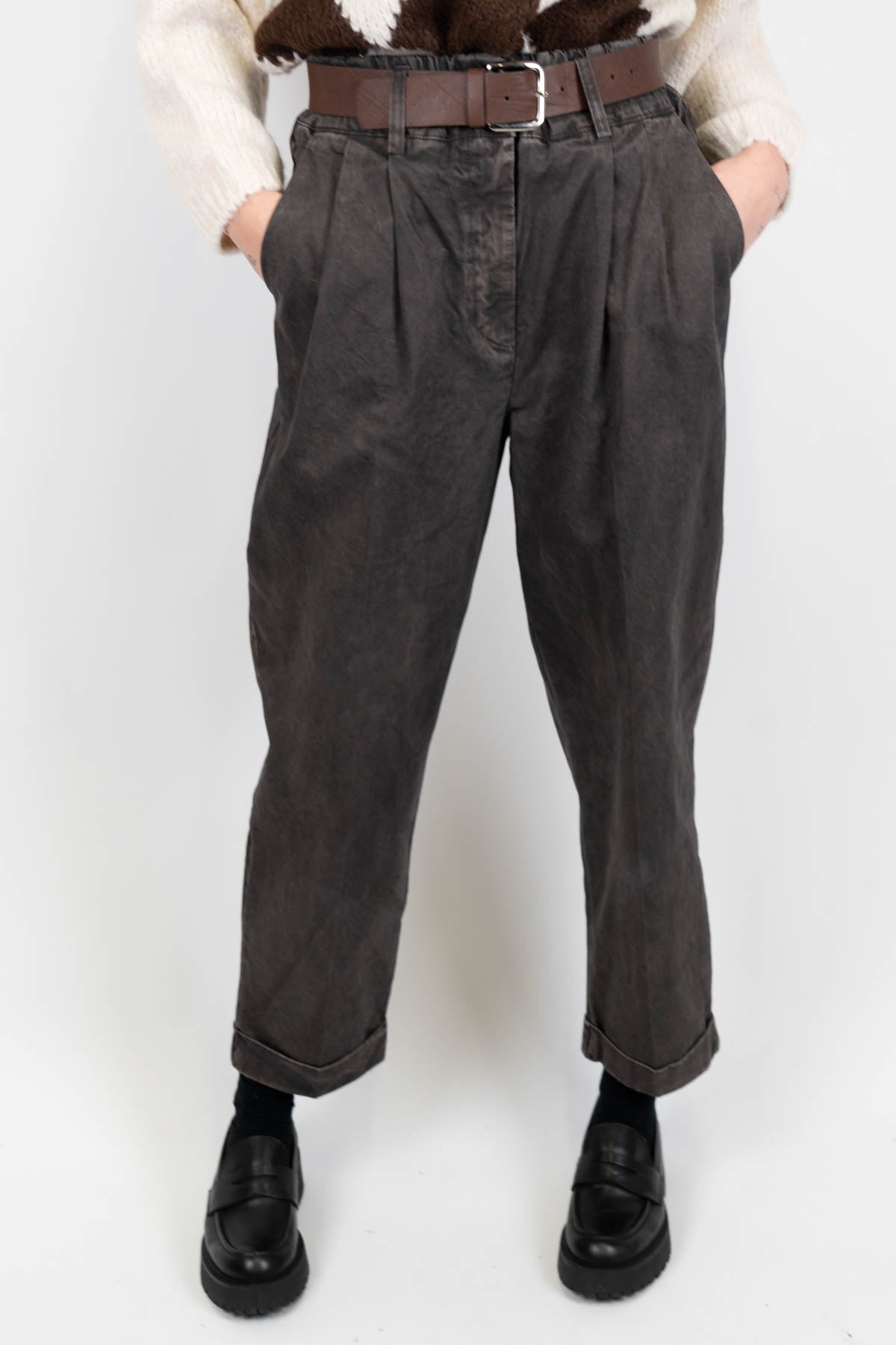 Tensione in - Pantalone regular effetto vintage con pinces