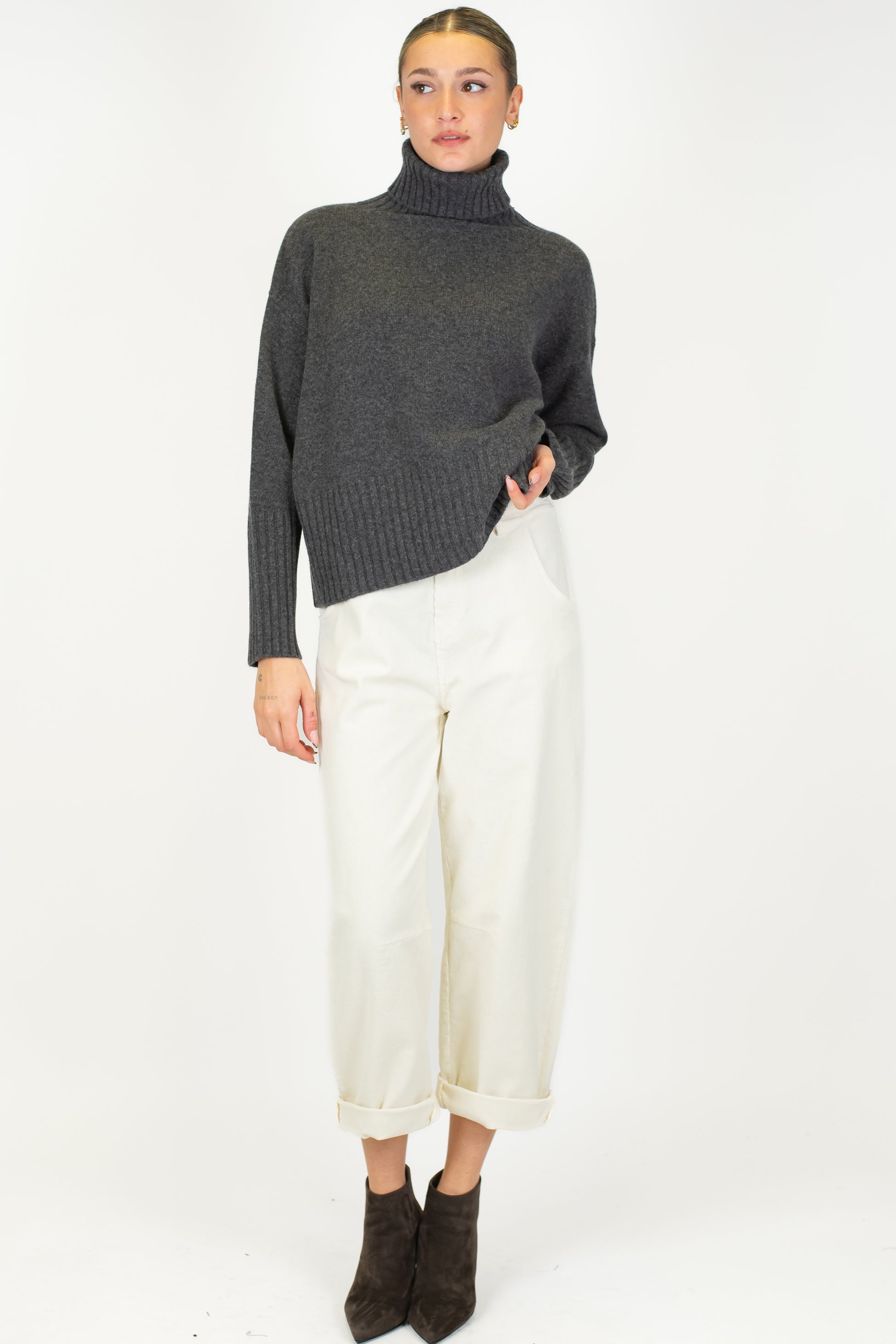 Tensione in - Pantalone balloon in velluto a coste