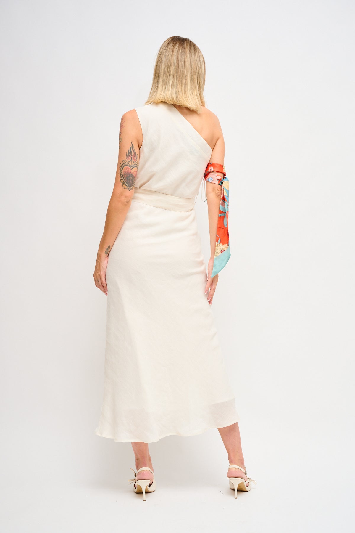 Maryley - Abito lungo monospalla in lino con cintura in vita