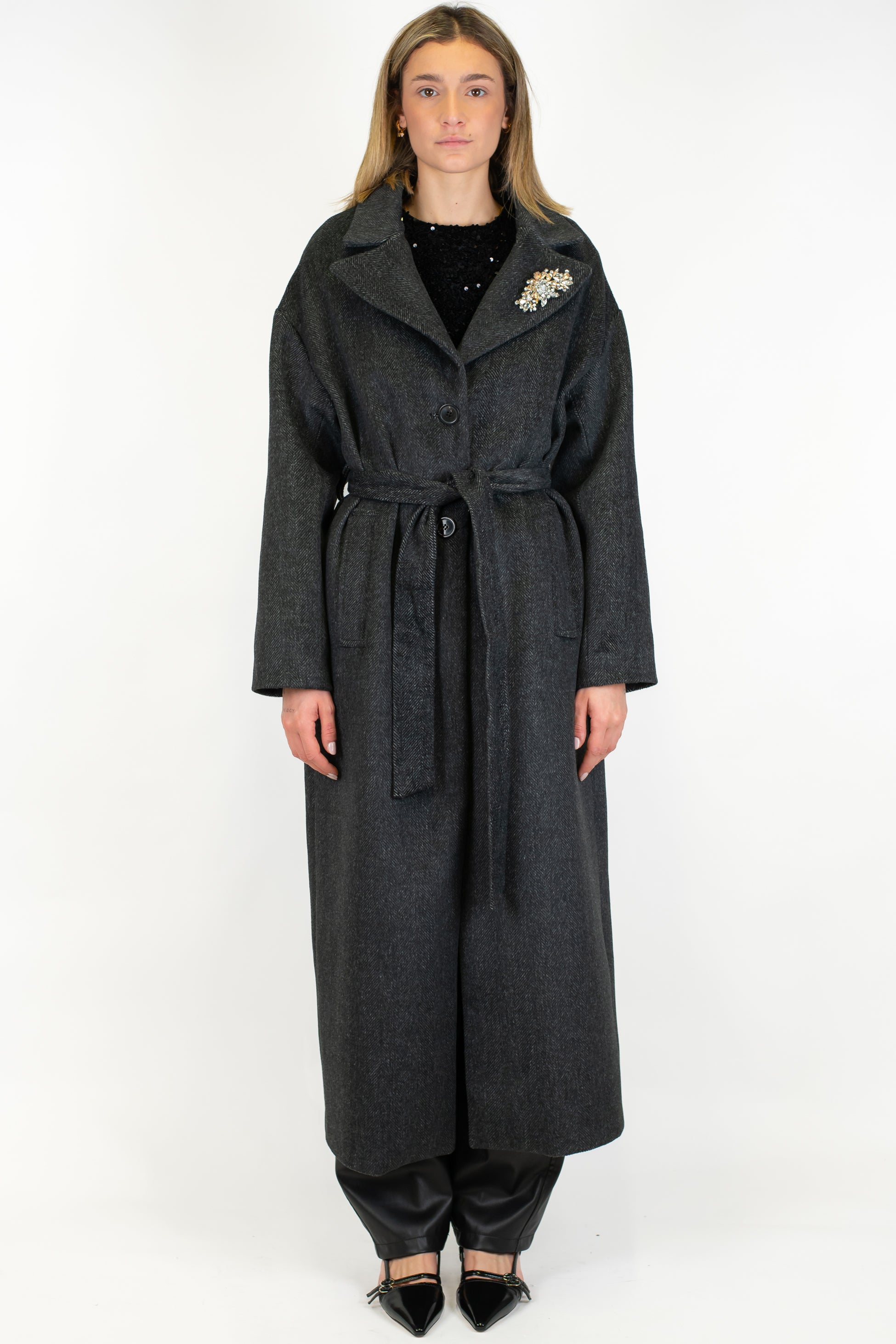 Maryley - Cappotto lungo fantasia diagonale con spilla gioiello e cintura in tessuto